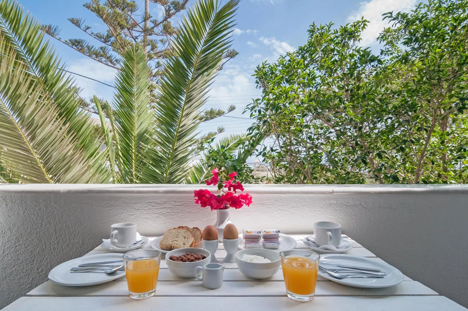 Balcony/Terrace in Holiday Beach Resort Santorini