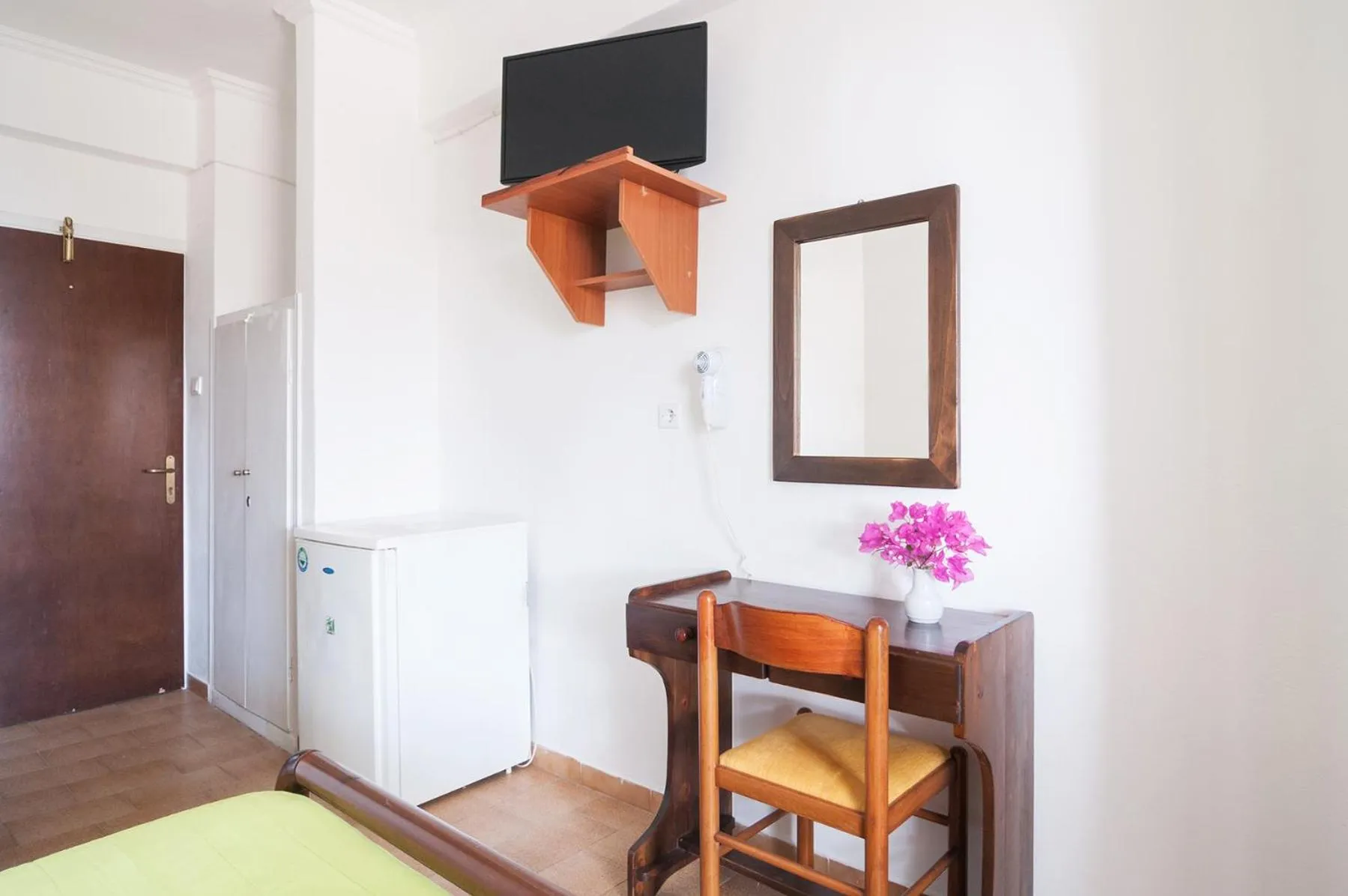 Bedroom, Bed in Holiday Beach Resort Santorini