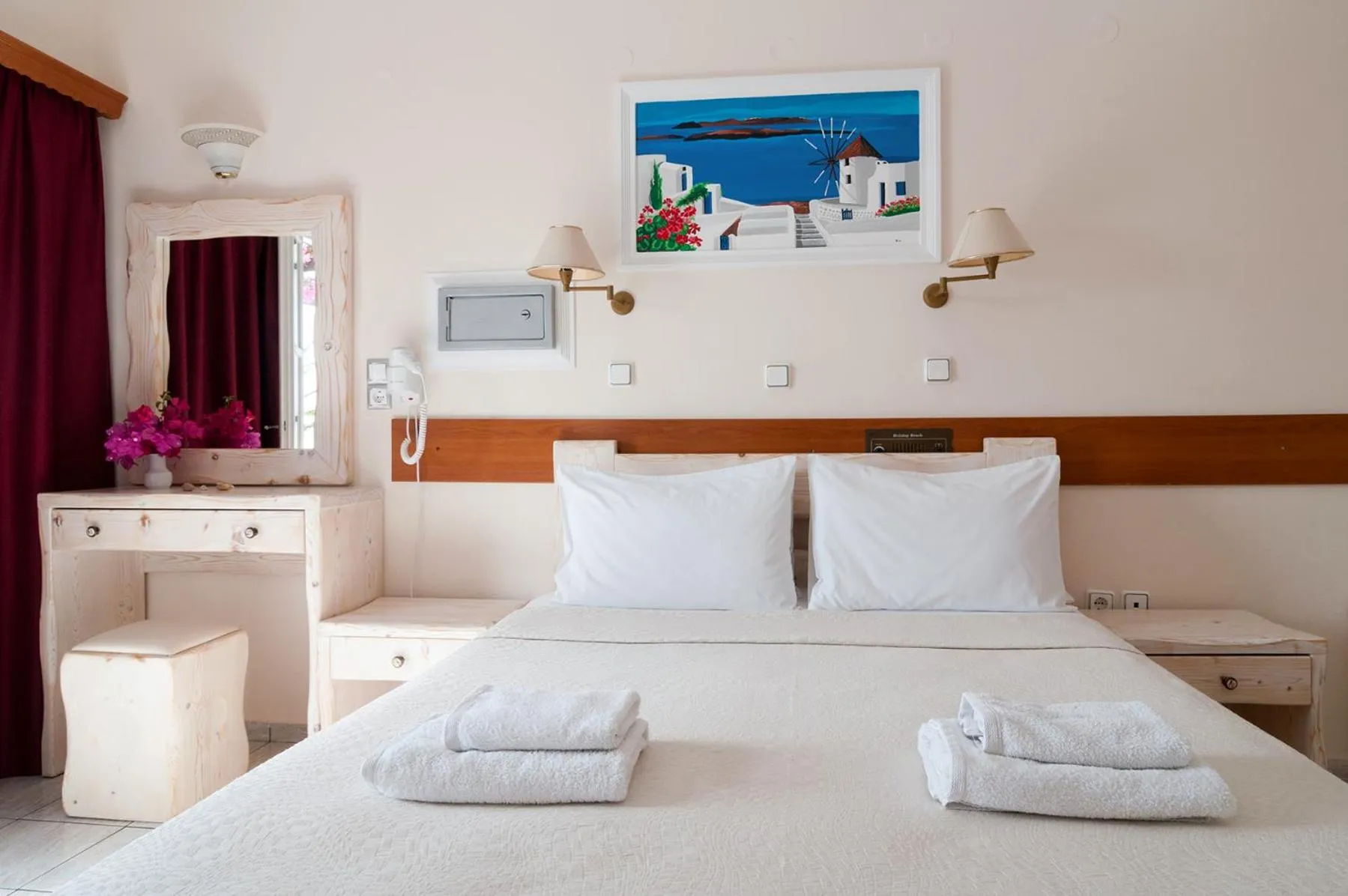 Bedroom, Bed in Holiday Beach Resort Santorini