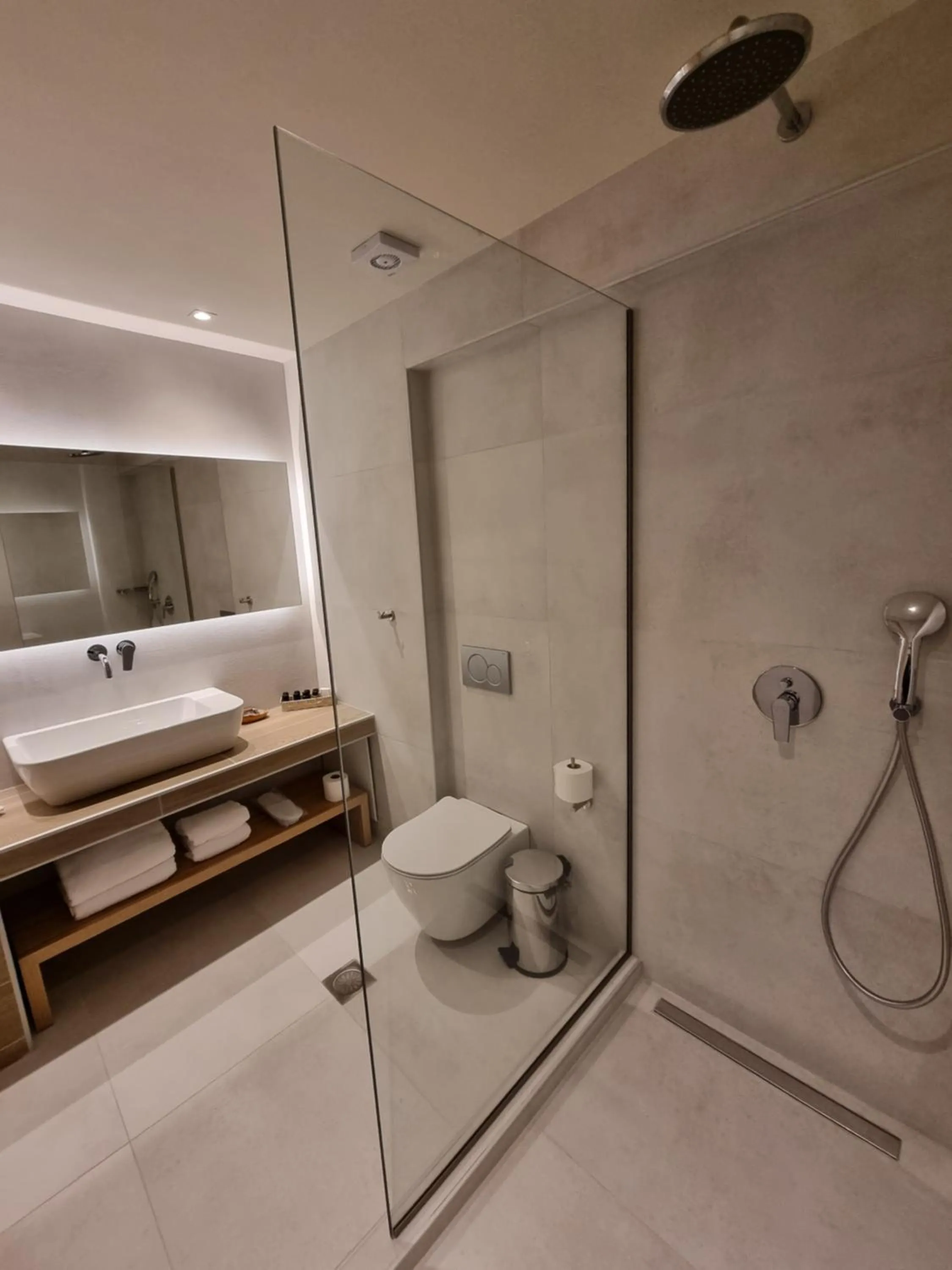 Shower in Likoria Hotel