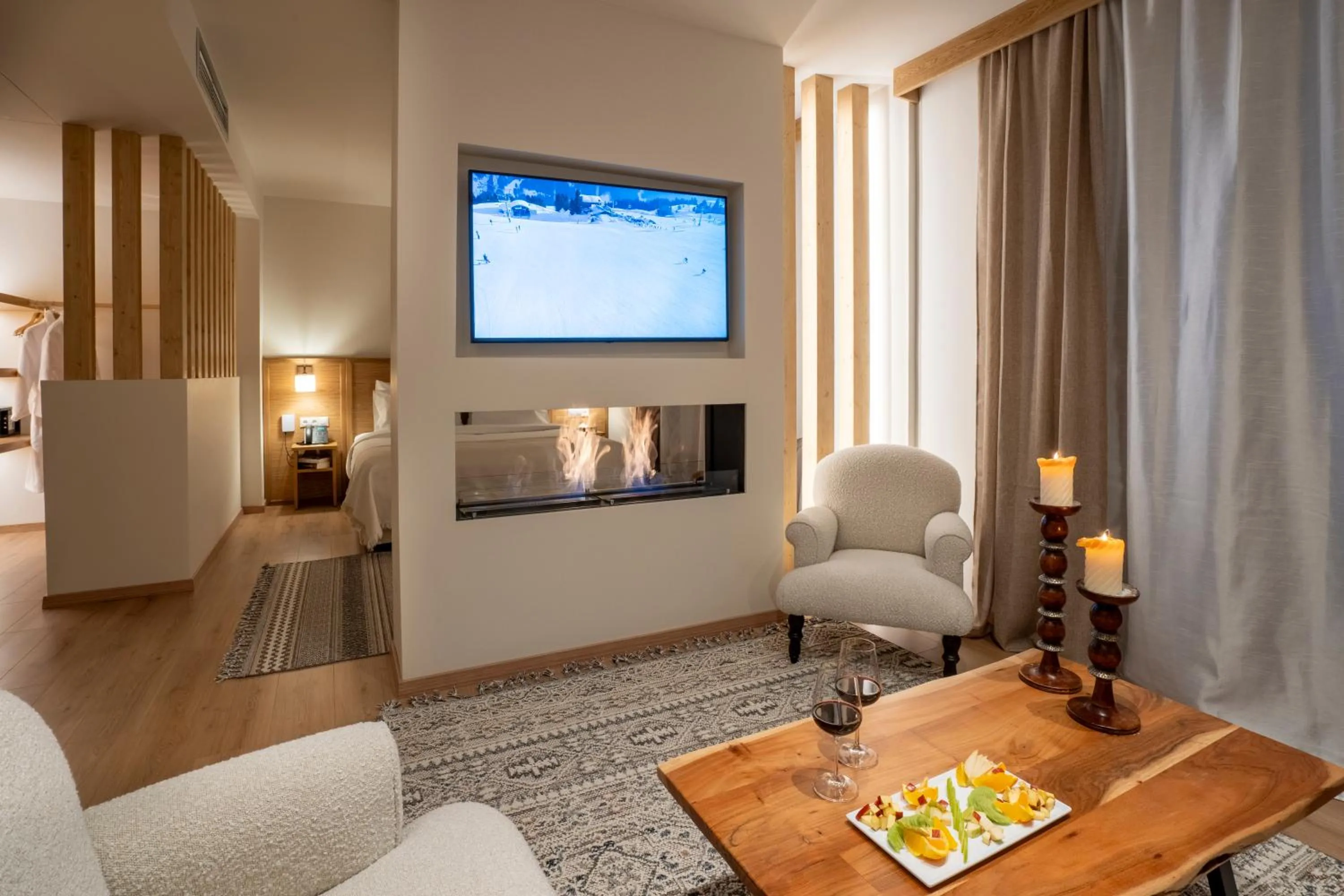 TV and multimedia in Likoria Hotel