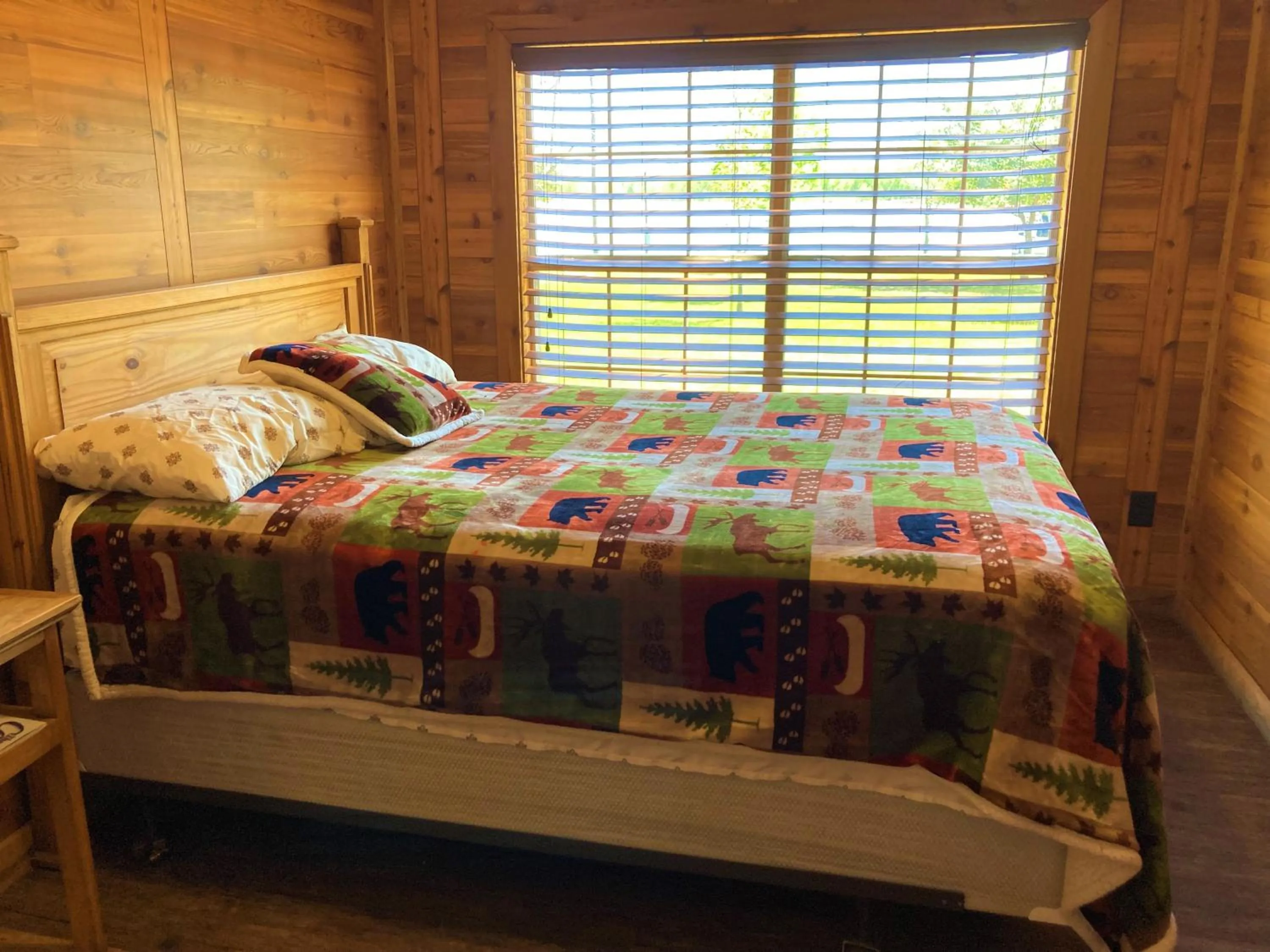 Bedroom in Outback Campground and Marina