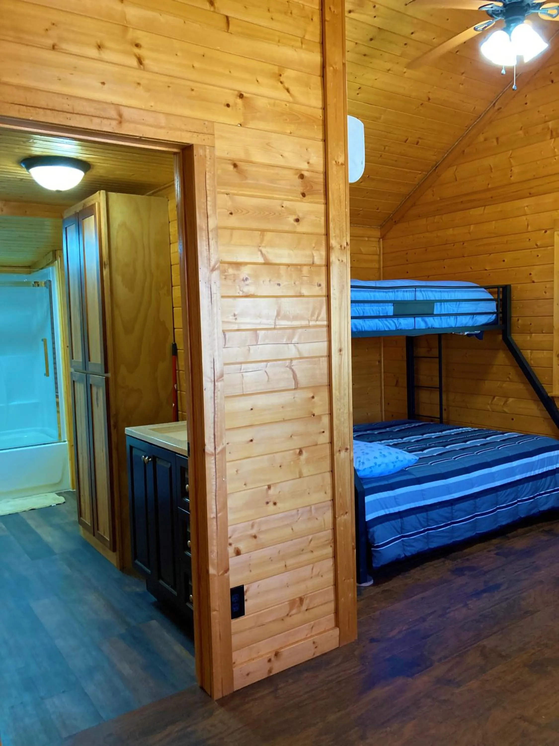 Photo of the whole room in Outback Campground and Marina