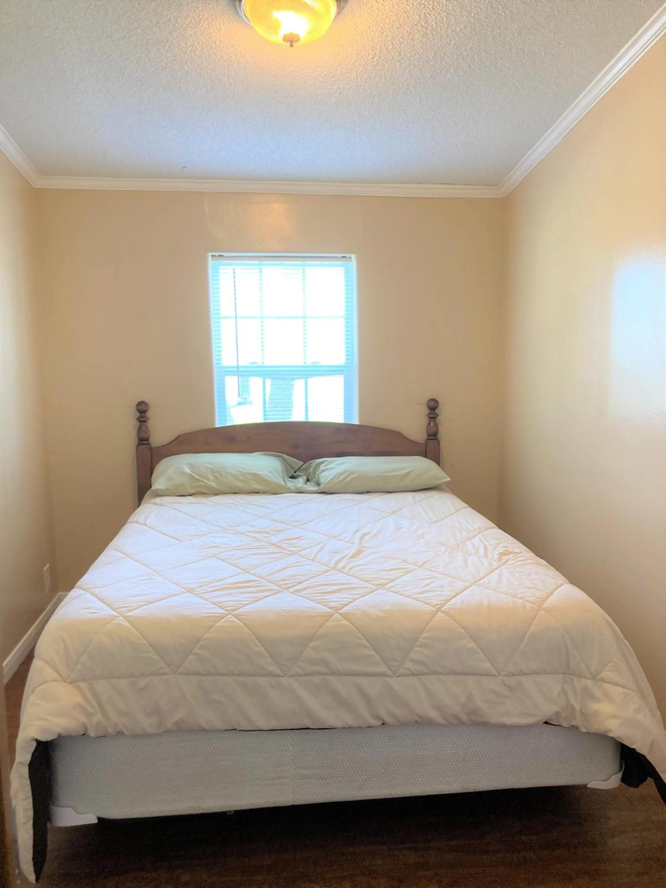 Bedroom in Outback Campground and Marina