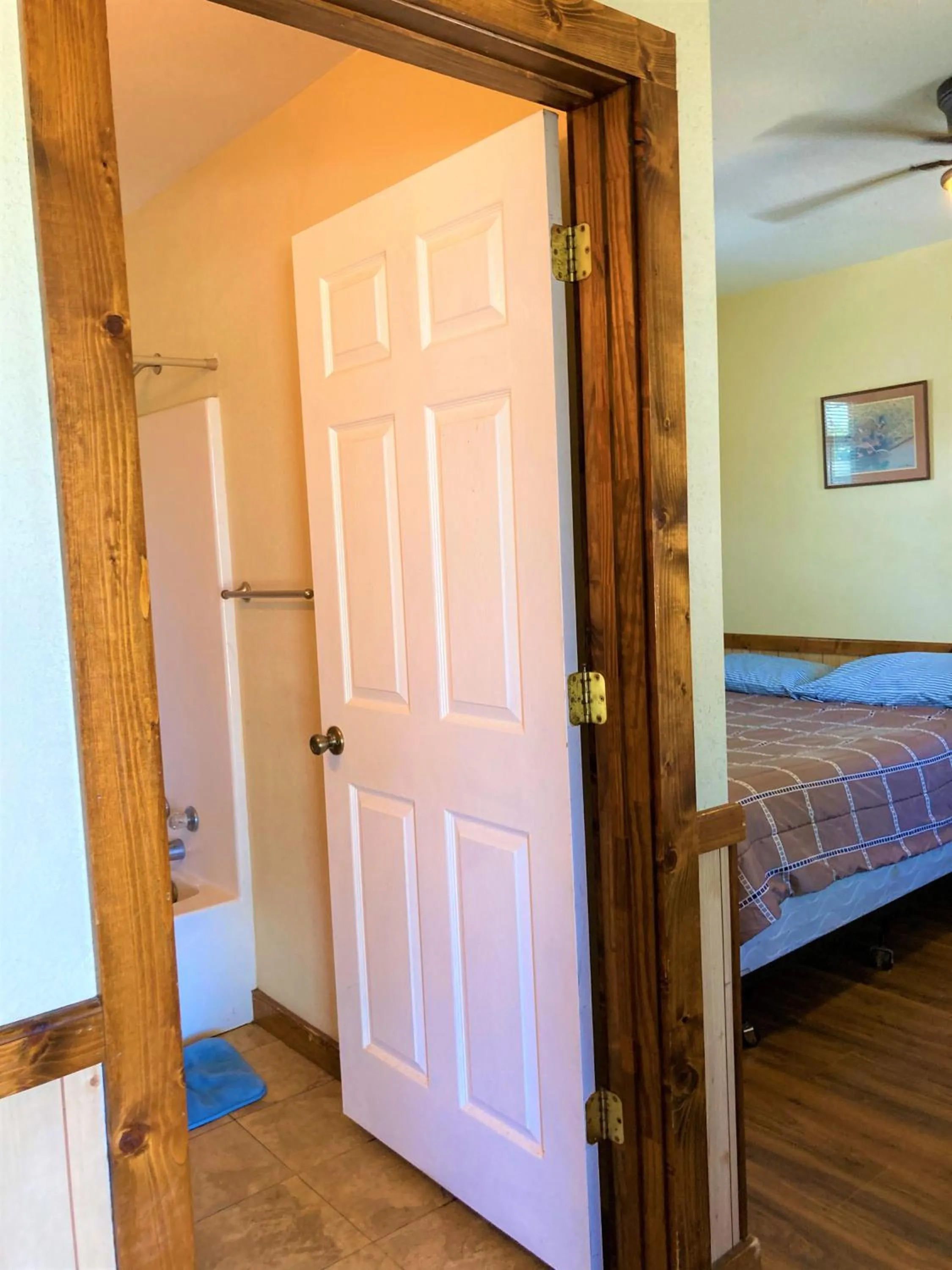 Photo of the whole room in Outback Campground and Marina