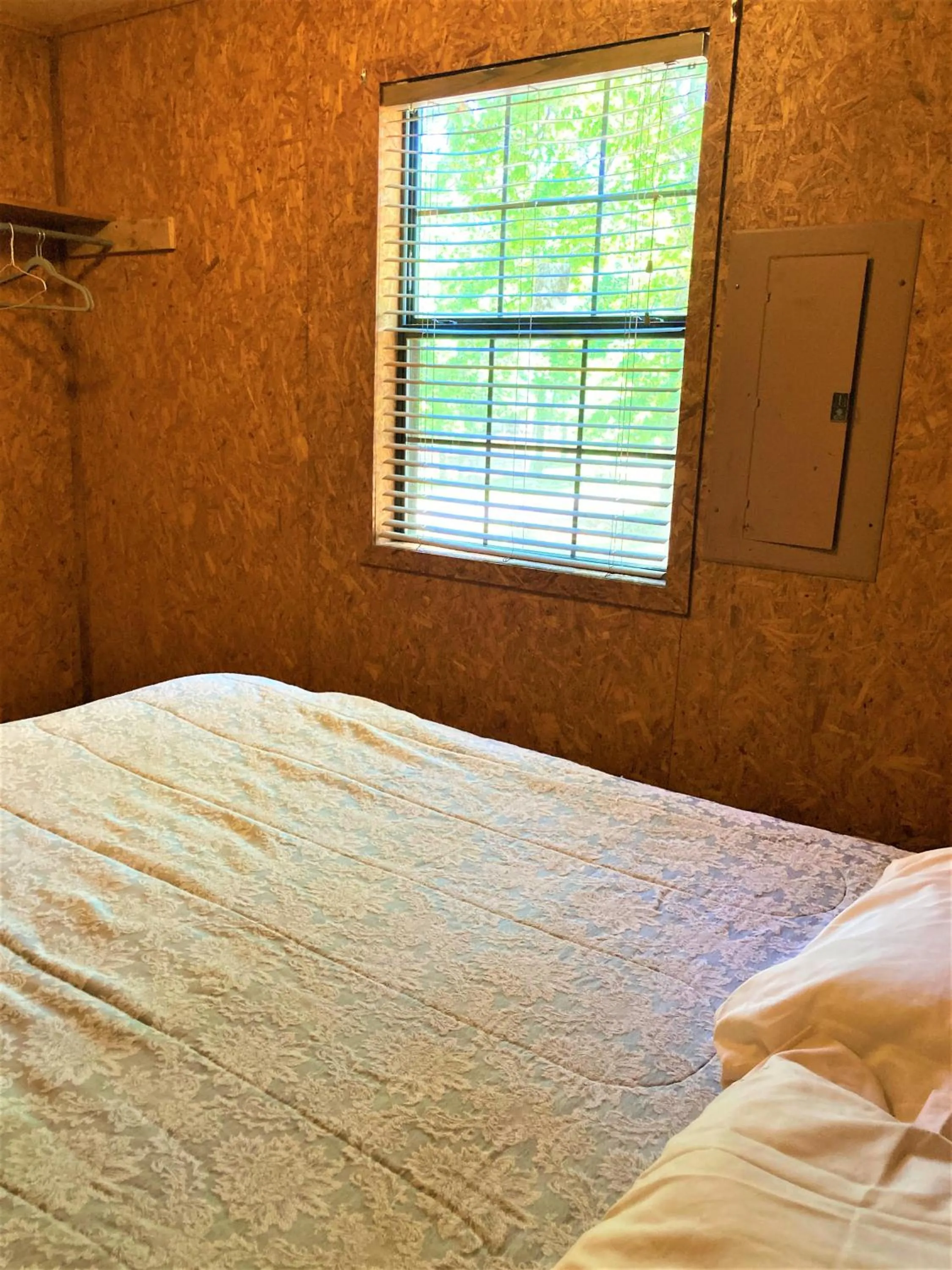 Bedroom in Outback Campground and Marina