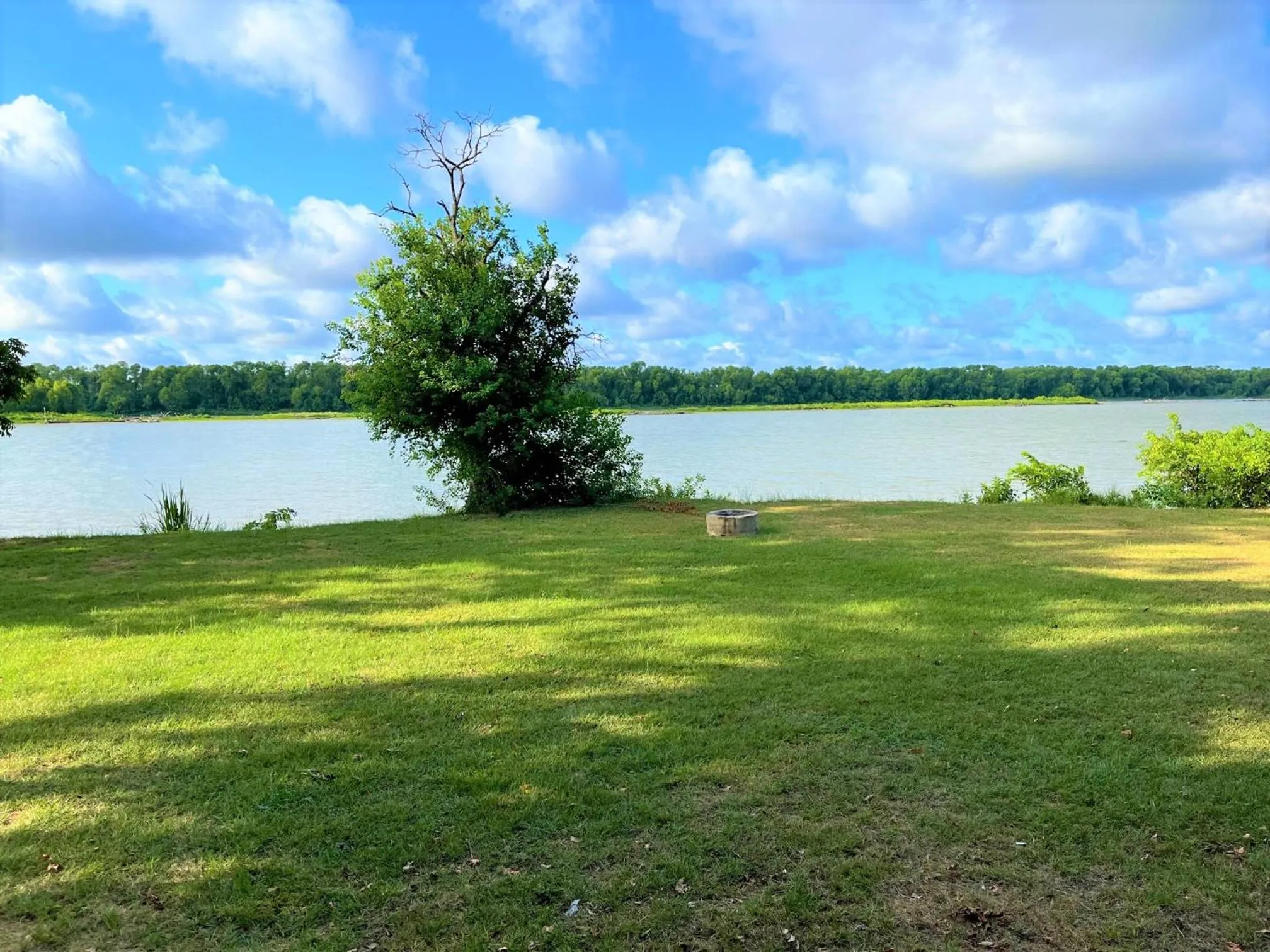 Mobile Home in Outback Campground and Marina