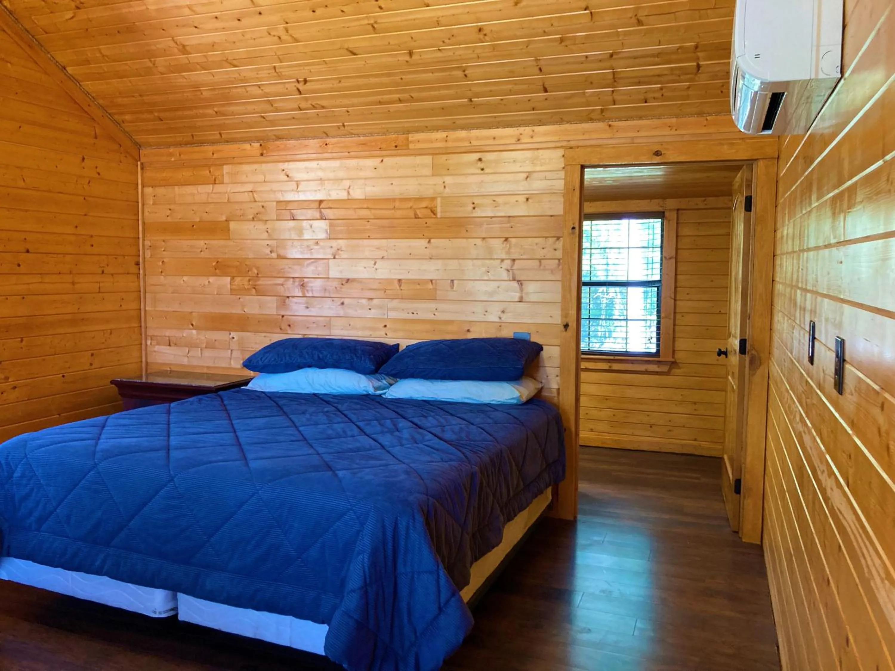 Bedroom in Outback Campground and Marina