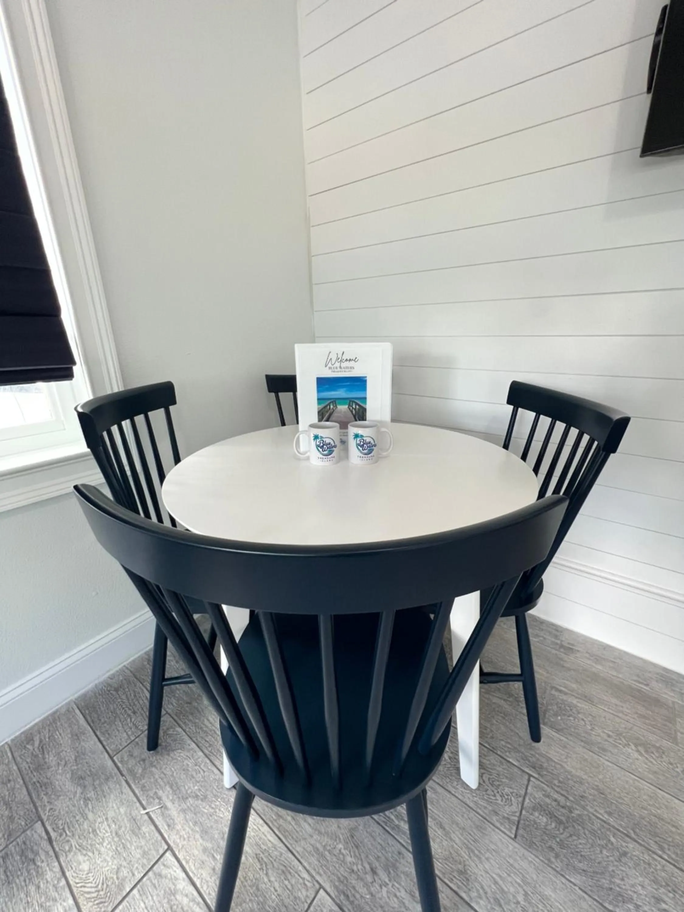 Dining area in Blue Waters Treasure Island