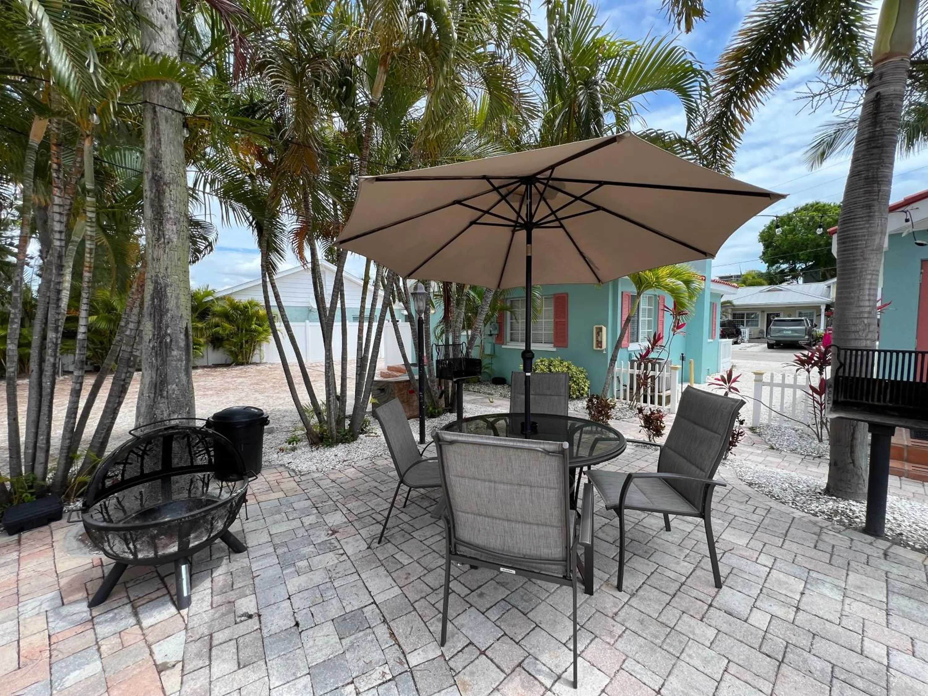 BBQ facilities in Blue Waters Treasure Island