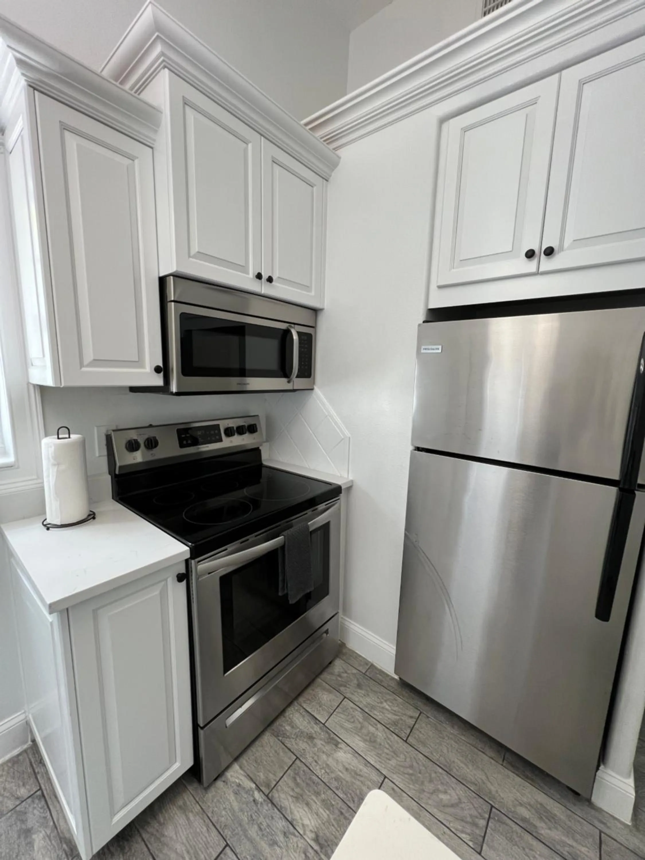 Kitchen or kitchenette in Blue Waters Treasure Island