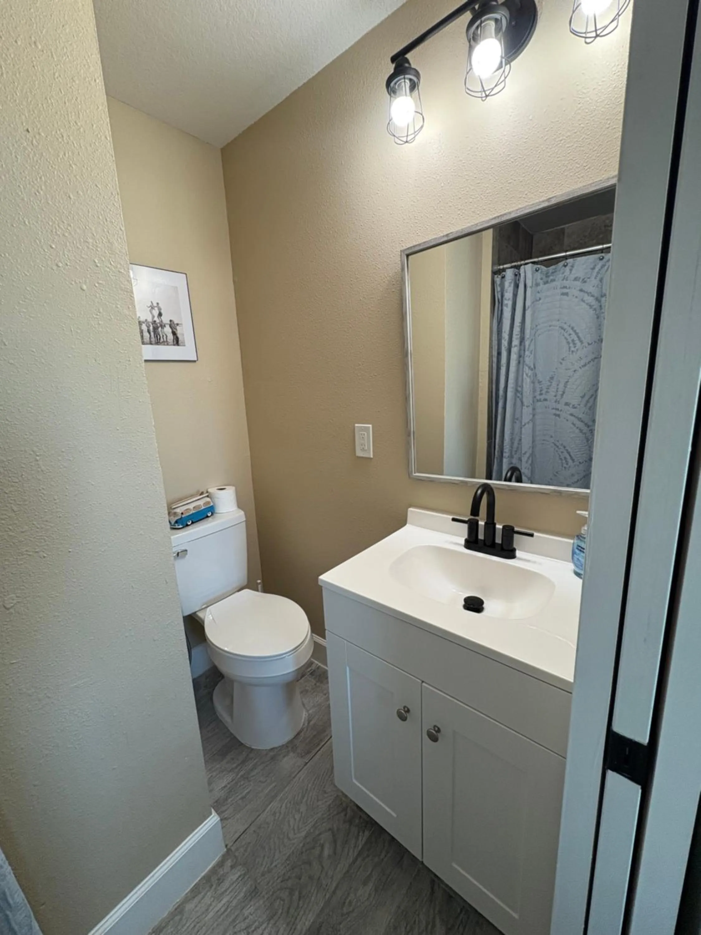 Blue Waters Treasure Island