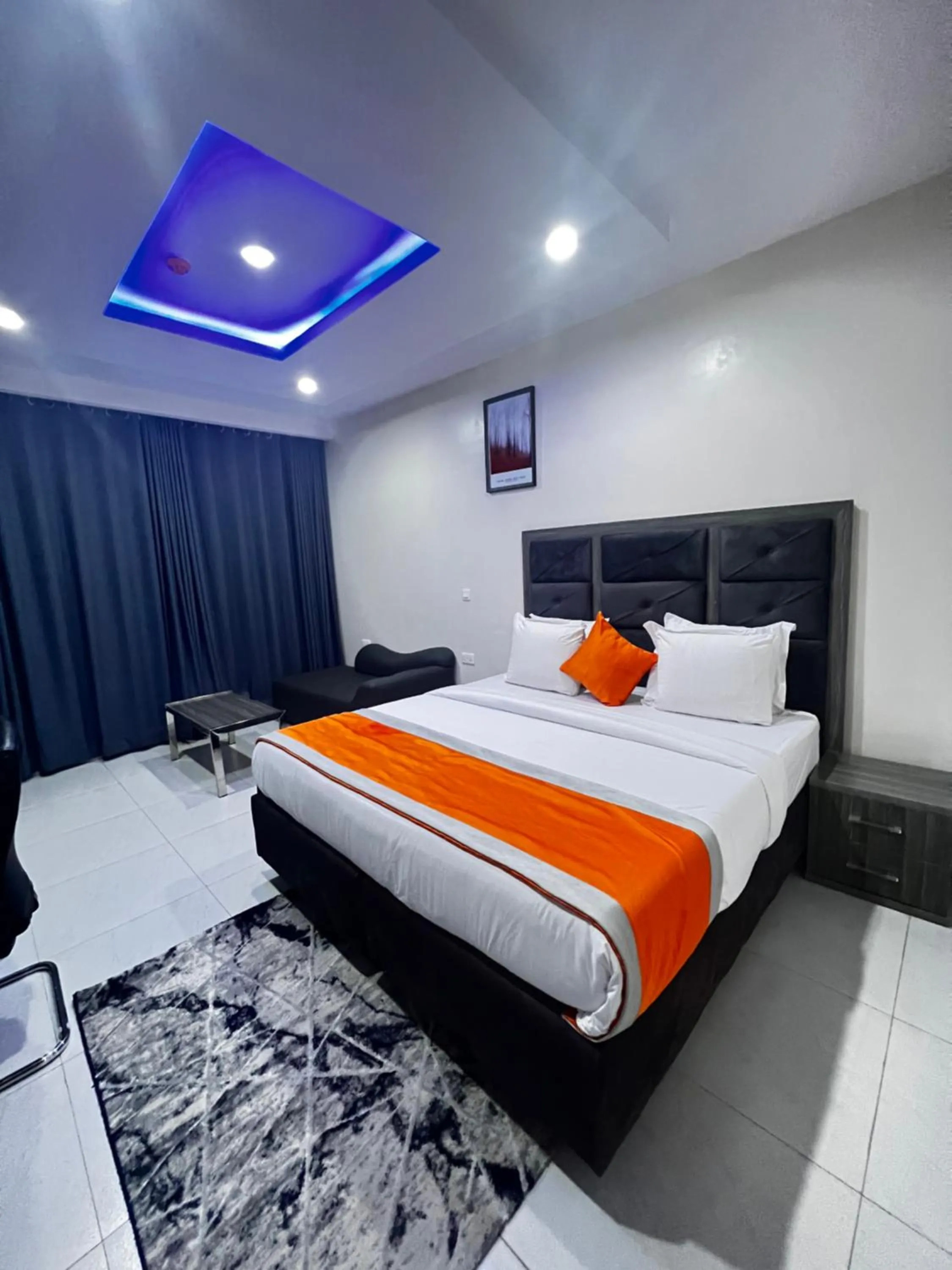 Bed in De Rigg Place Embassy