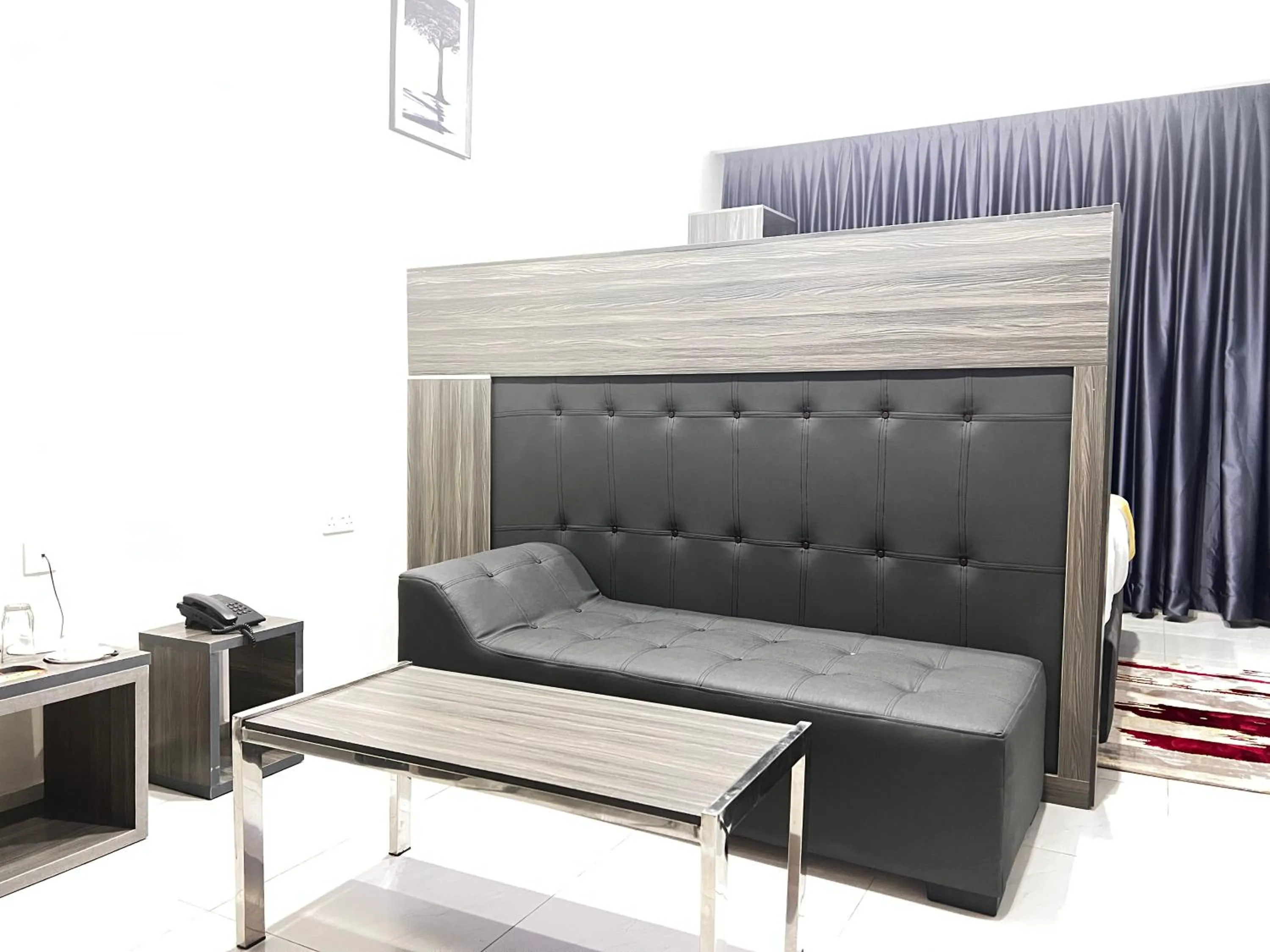 Living room in De Rigg Place Embassy