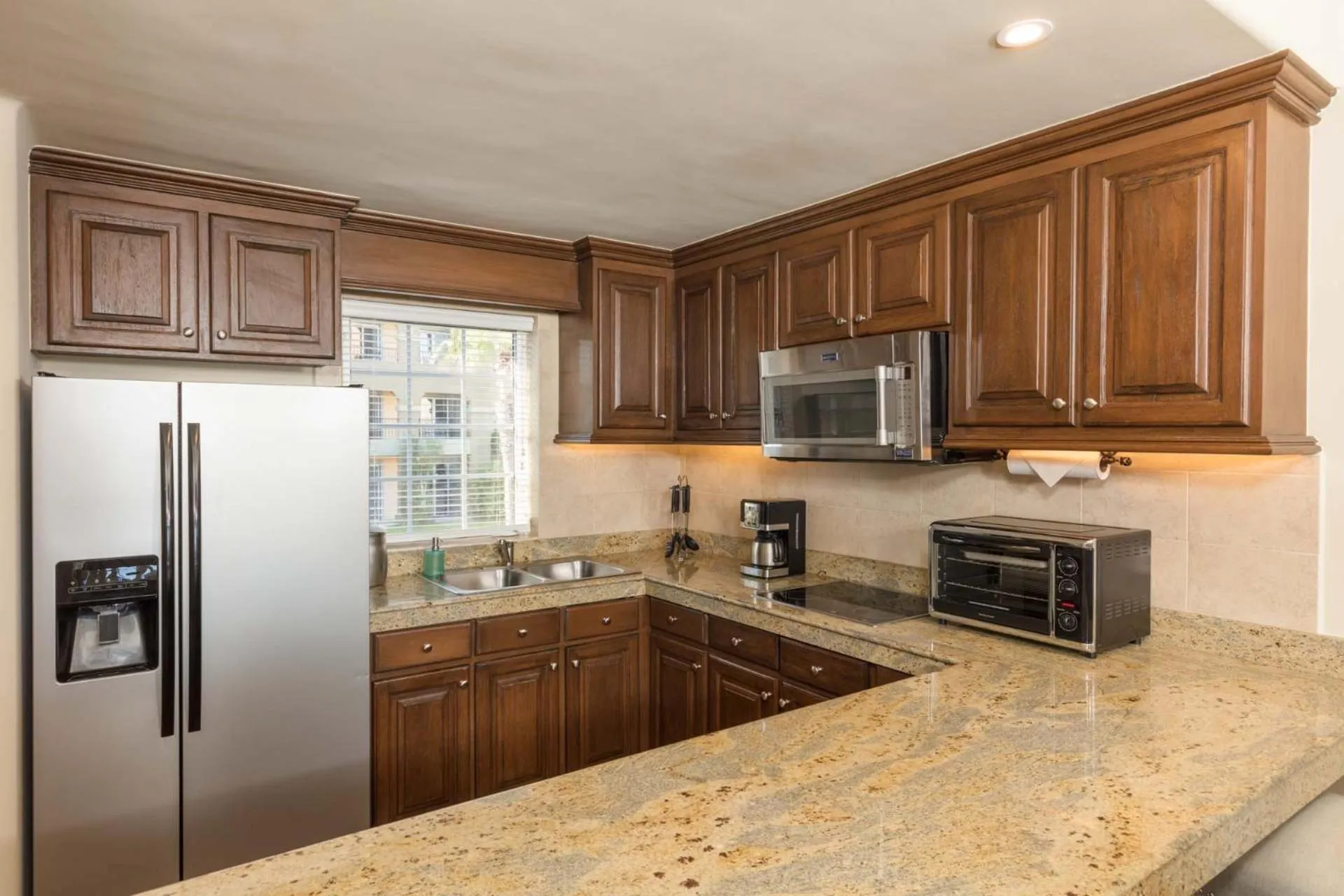 Coffee/tea facilities in The Club at Hacienda del Mar