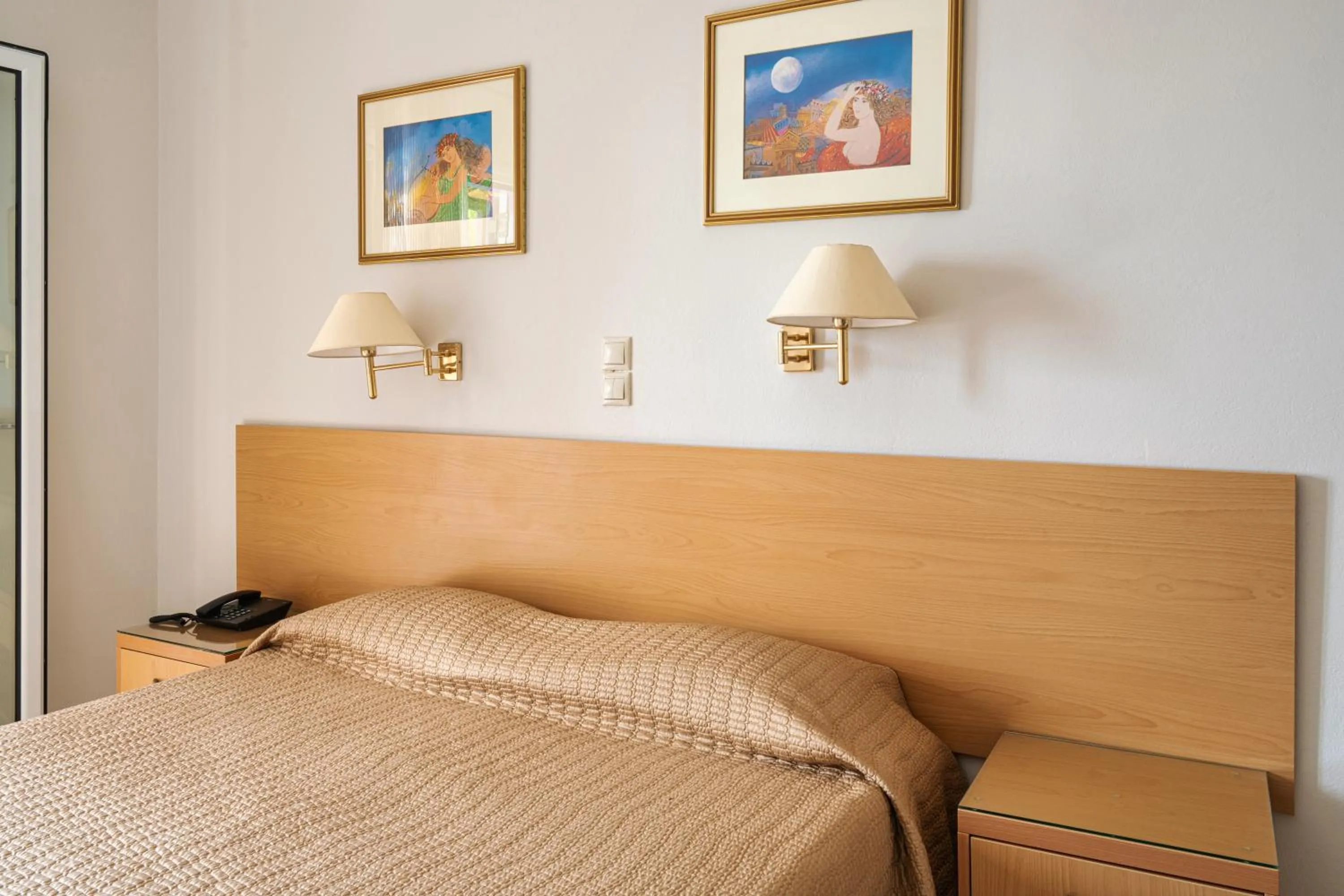 Bed in Katerina Hotel