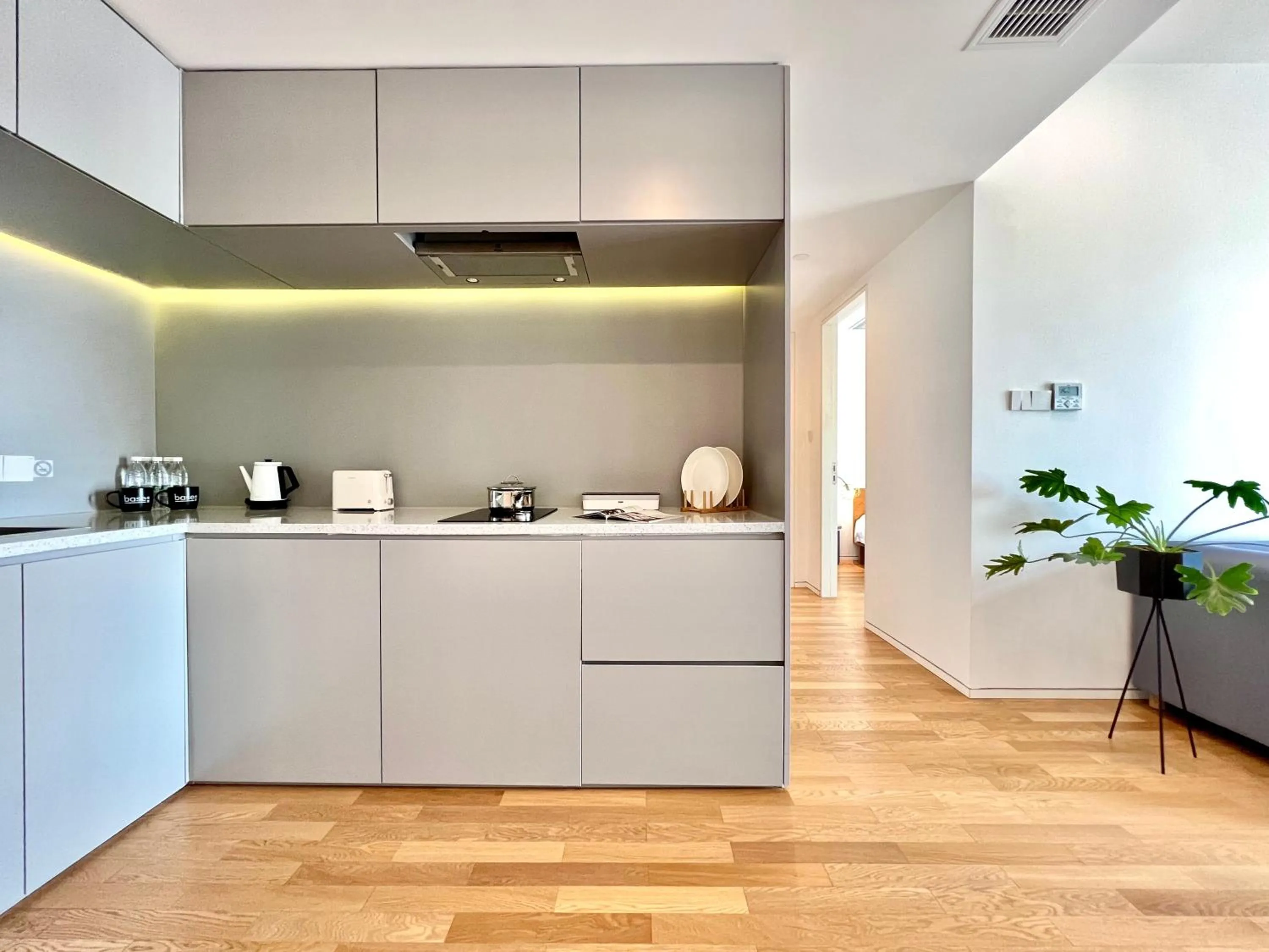 kitchen in base-Shanghai SUHE Serviced Apartment, Near East Nanjing Road & People's Square