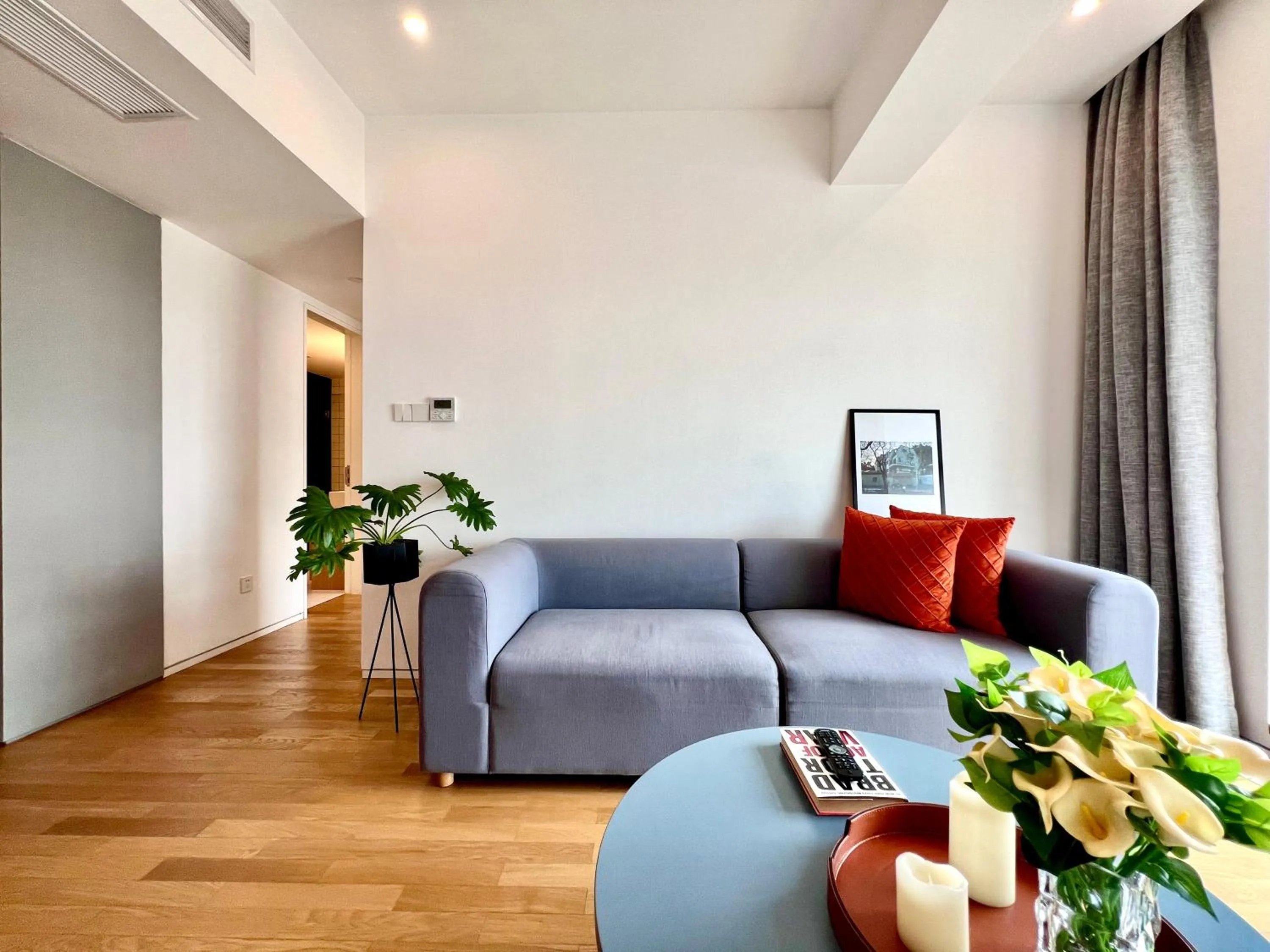 Living room in base-Shanghai SUHE Serviced Apartment, Near East Nanjing Road & People's Square