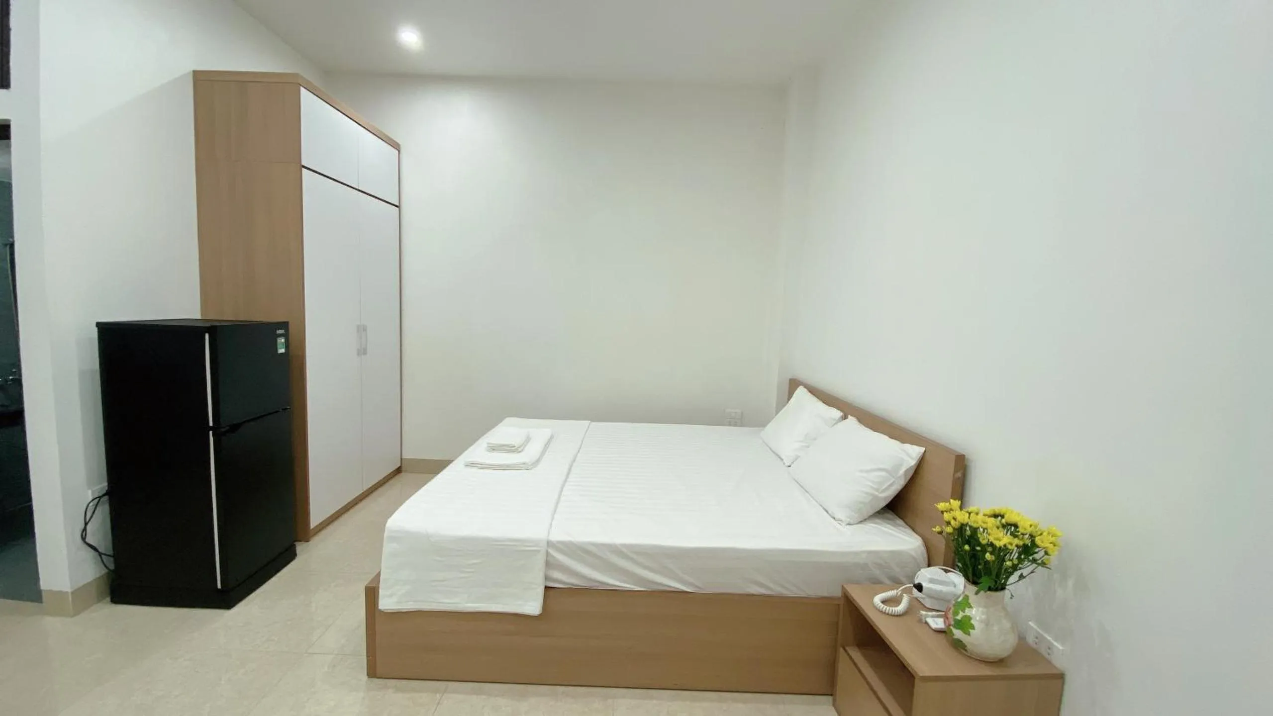 Photo of the whole room, Bed in Era Apartment Tran Thai Tong