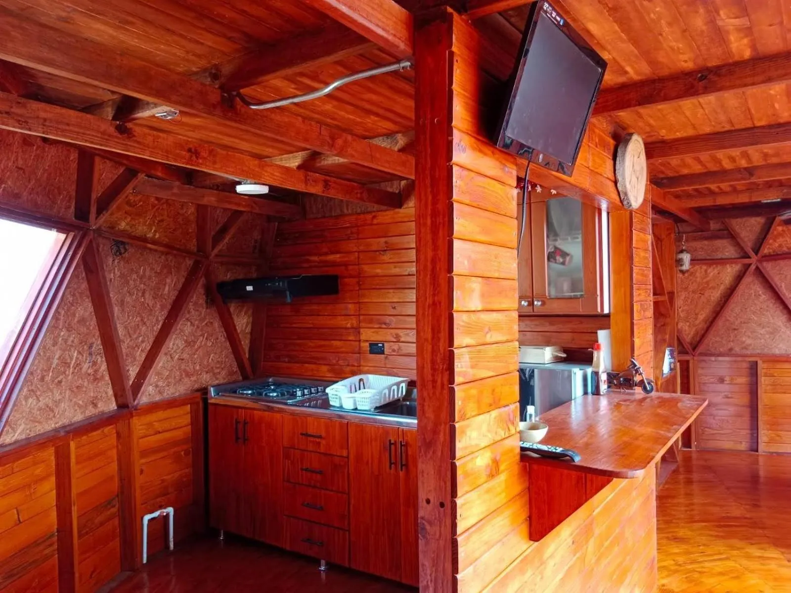 Kitchen or kitchenette in Glamping San Sebastian