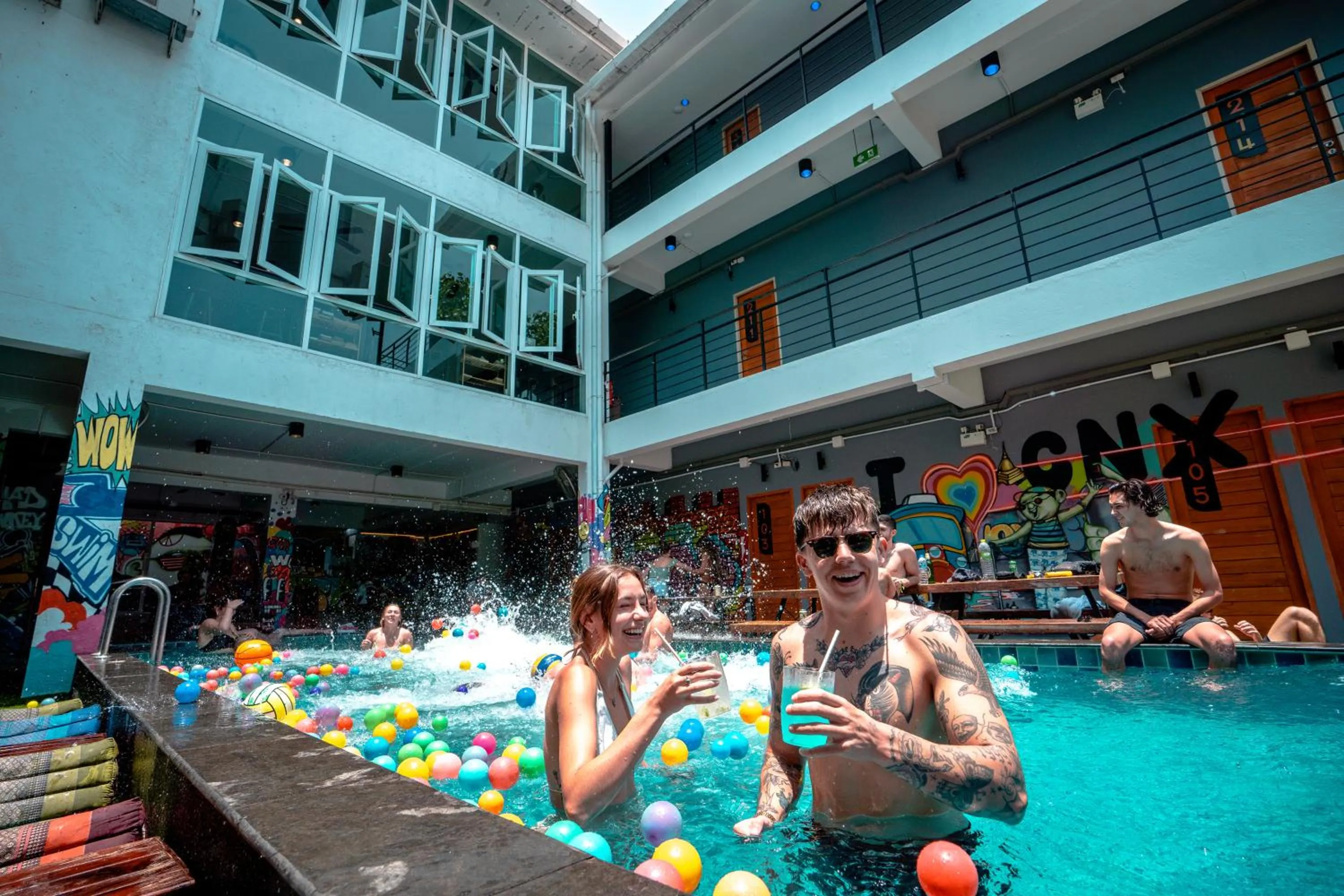 Swimming pool in Mad Monkey Chiang Mai