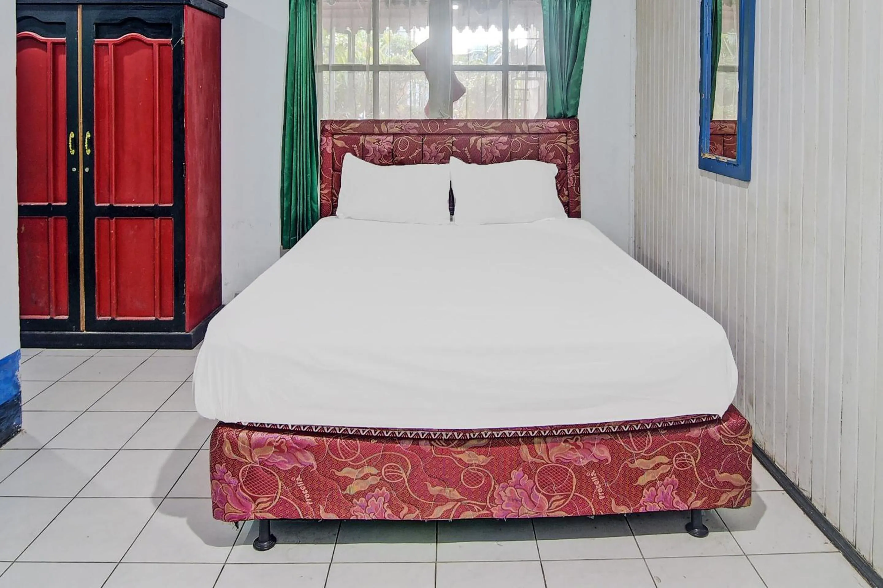 Bedroom, Bed in SPOT ON 92278 Hotel Vorel