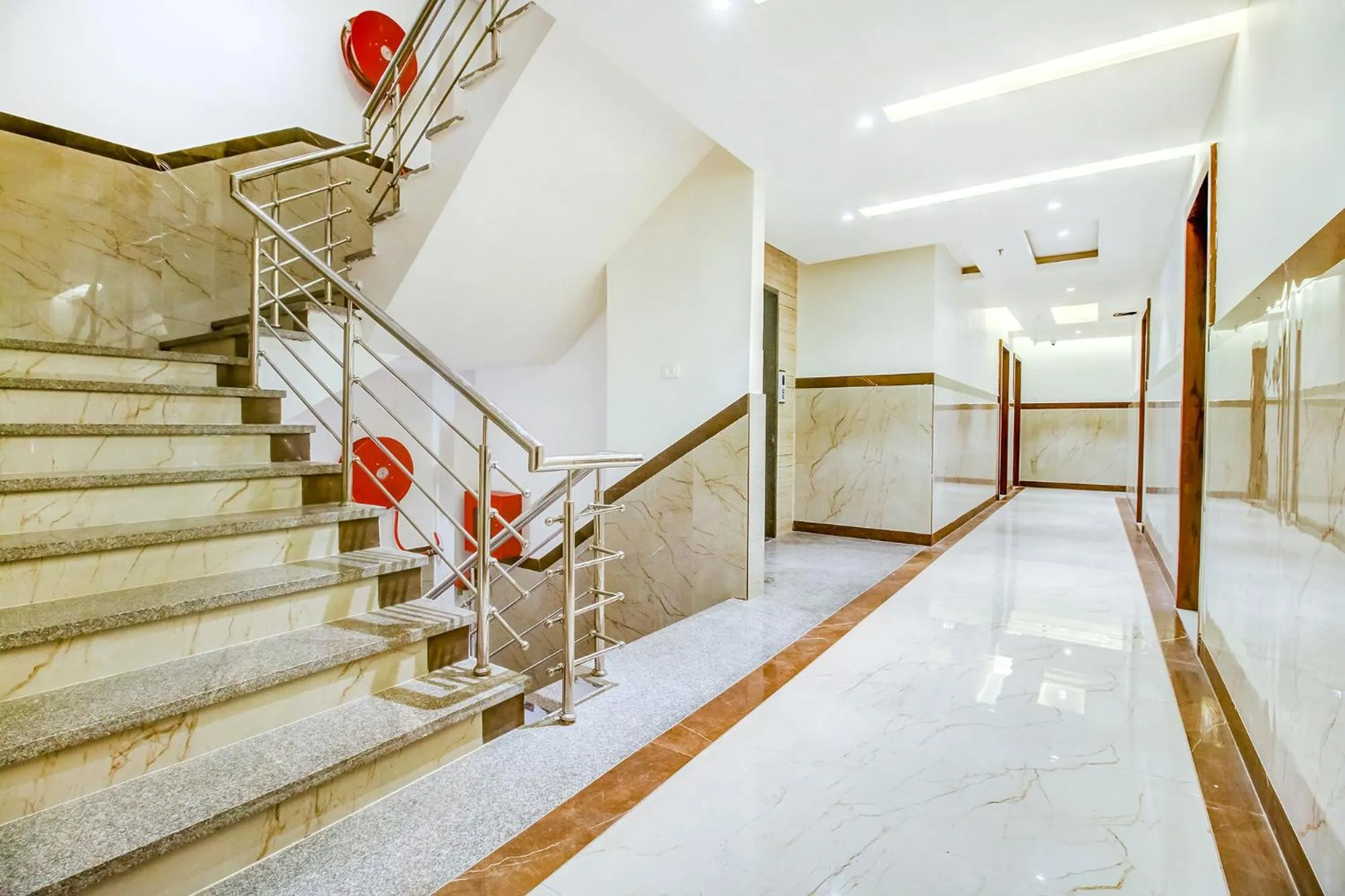 Lobby or reception in FabHotel Prime Purple Orchid