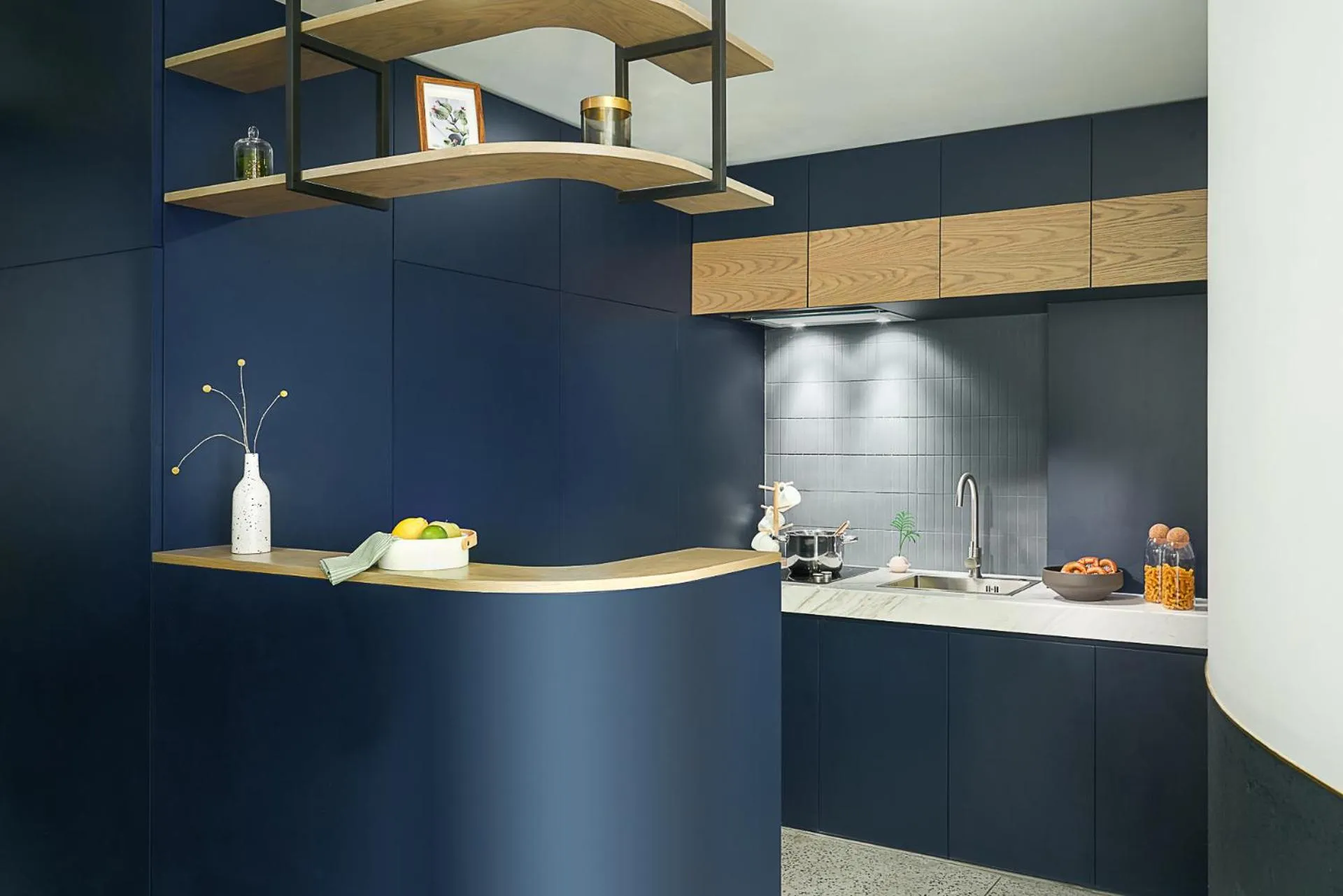 Kitchen or kitchenette in basePLUS-Shanghai Binjiang Serviced Apartment