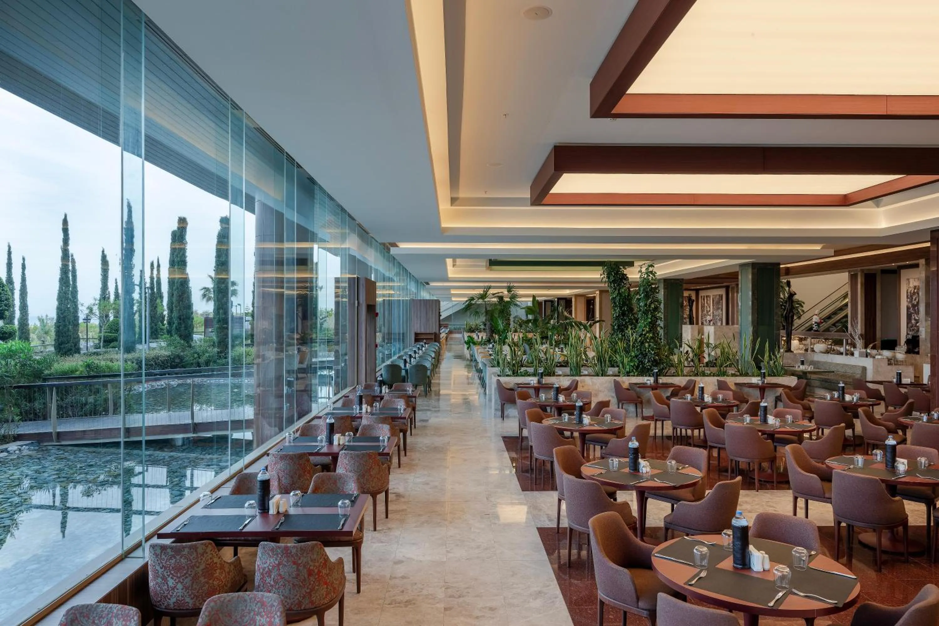 Restaurant/places to eat in Concorde Luxury Resort & Casino