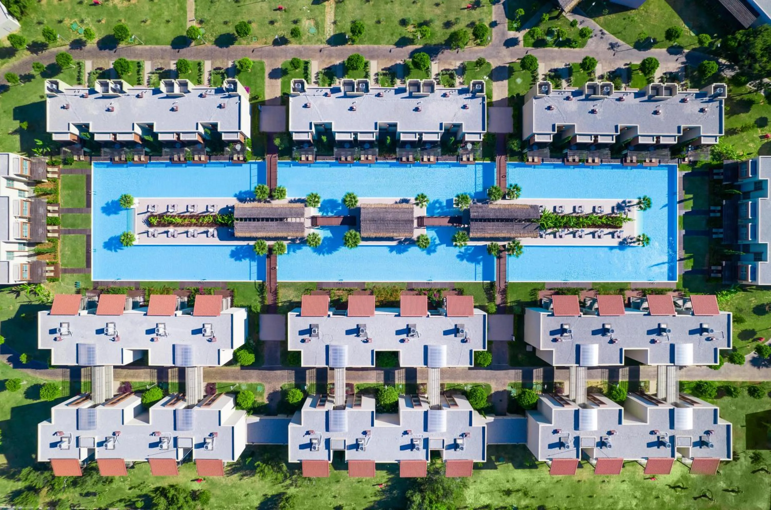 Garden in Concorde Luxury Resort & Casino