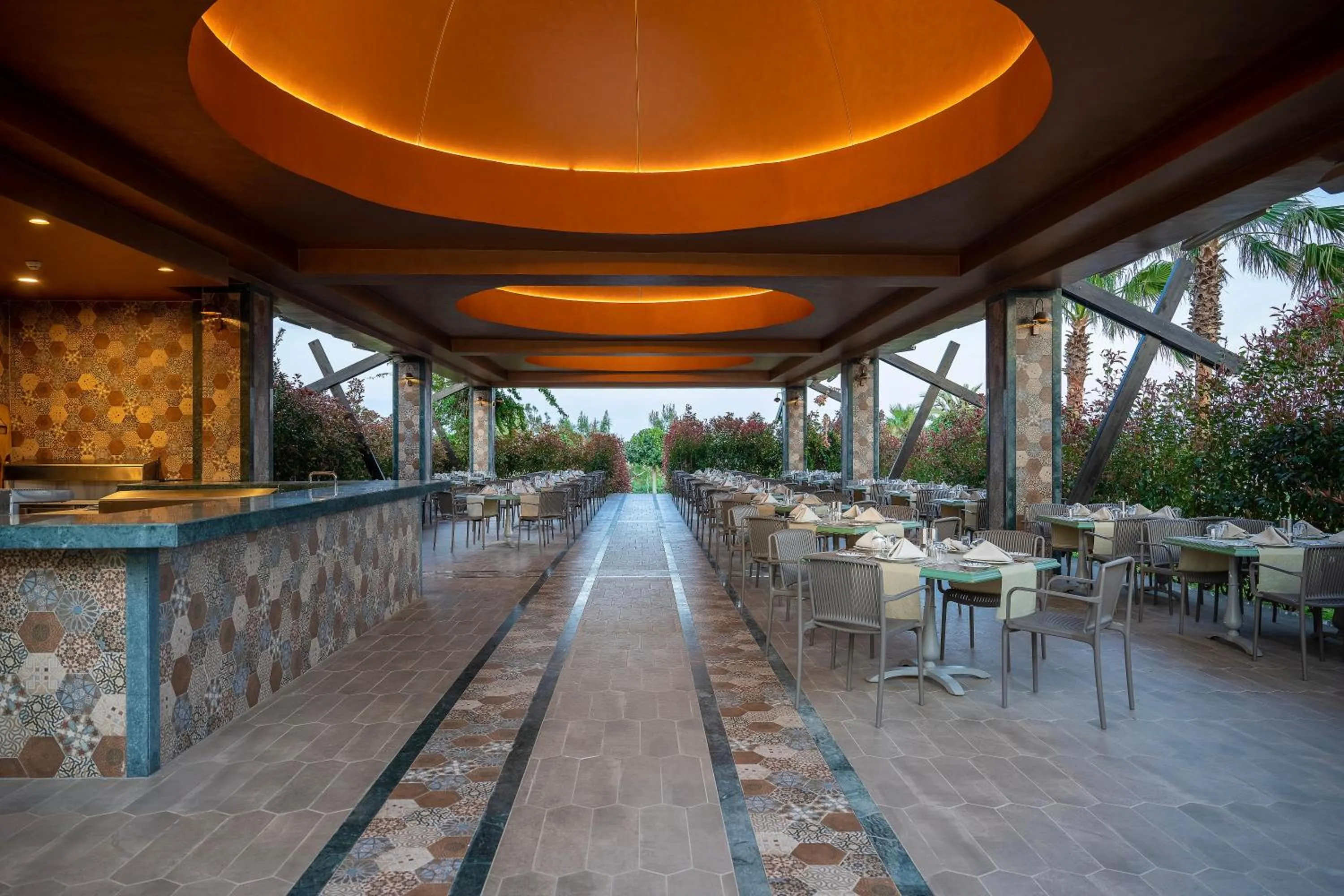 Restaurant/places to eat in Concorde Luxury Resort & Casino