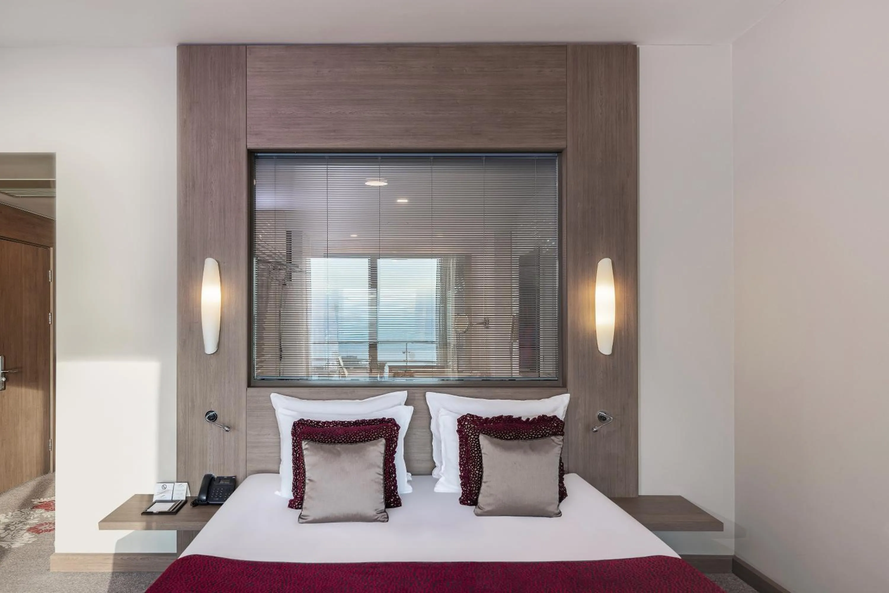 Bed in Concorde Luxury Resort & Casino