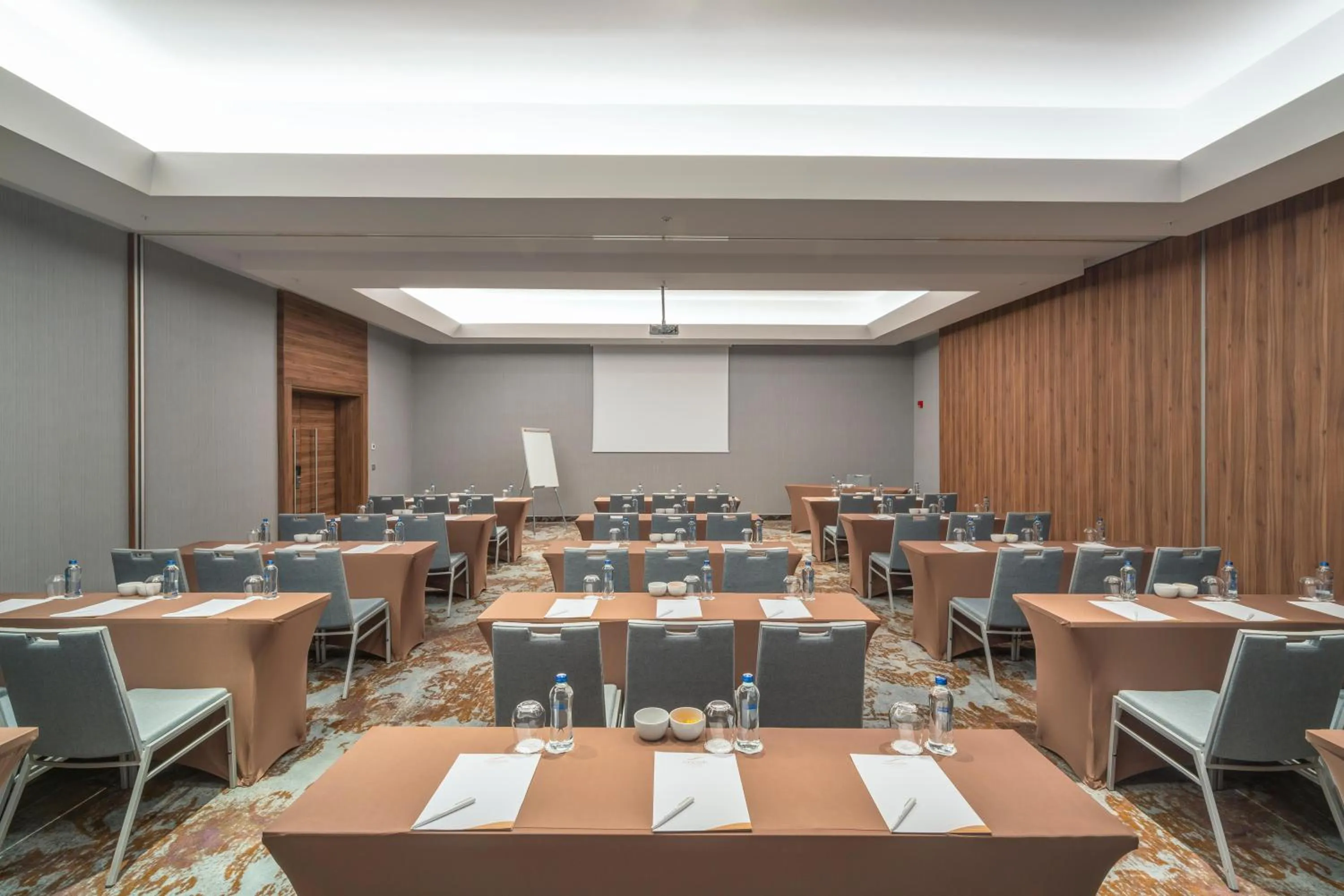 Meeting/conference room in Concorde Luxury Resort & Casino