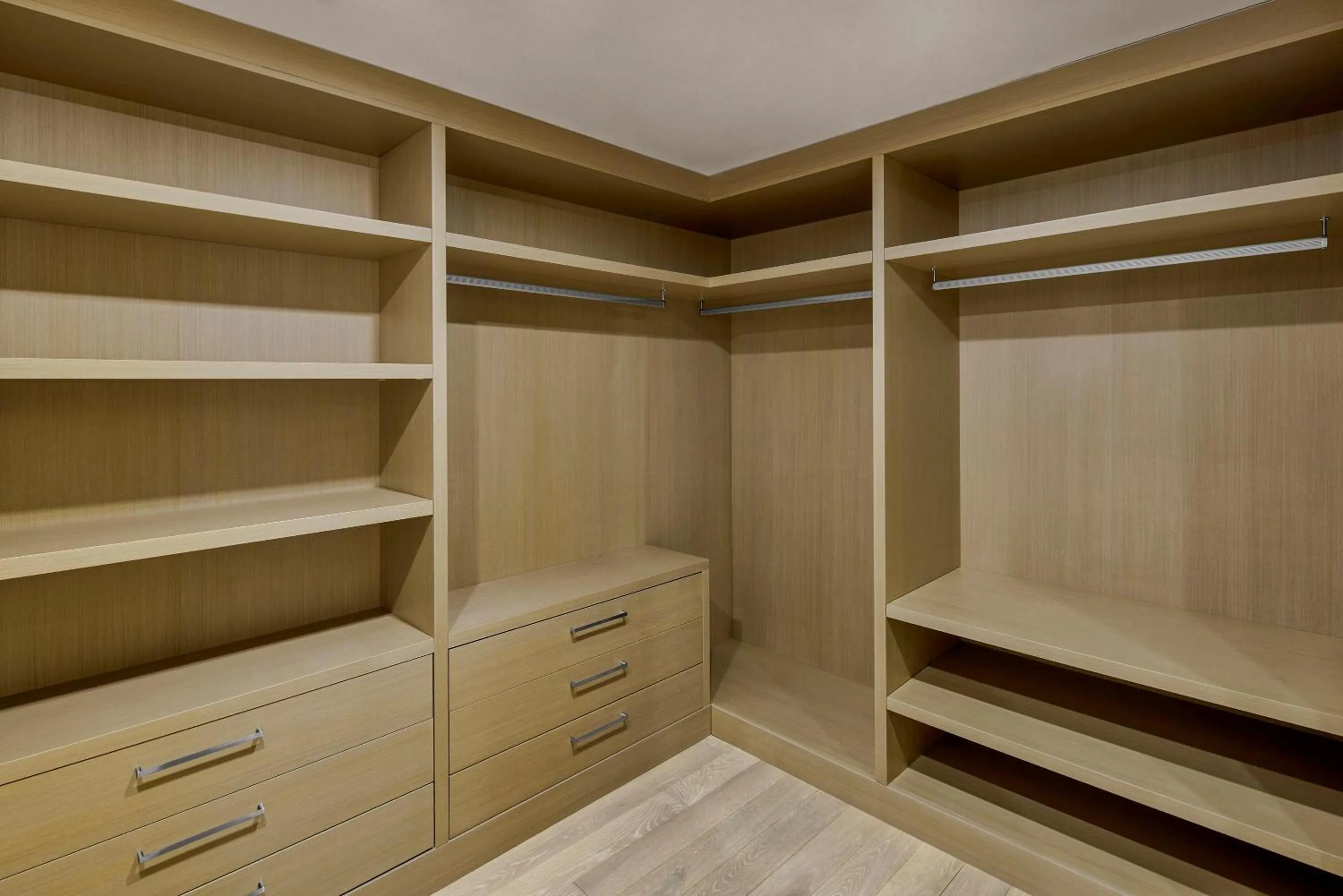 Photo of the whole room in Concorde Luxury Resort & Casino