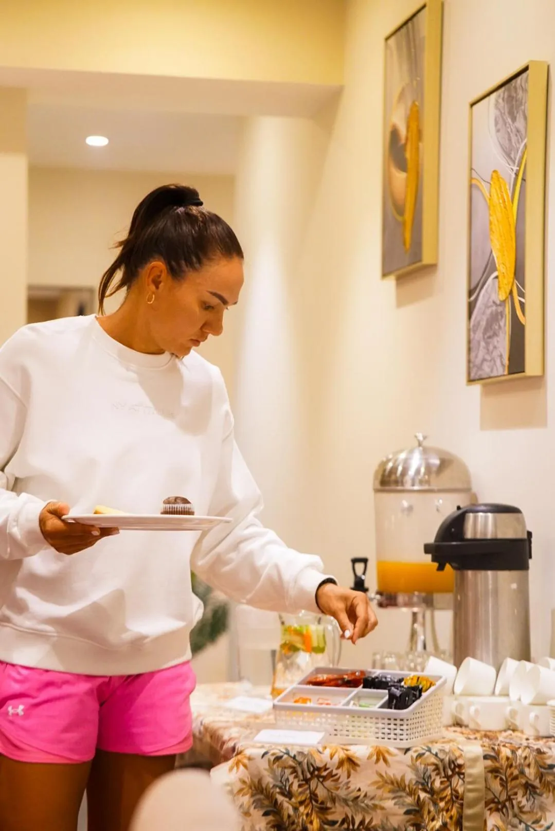 Buffet breakfast in Hotel Flora