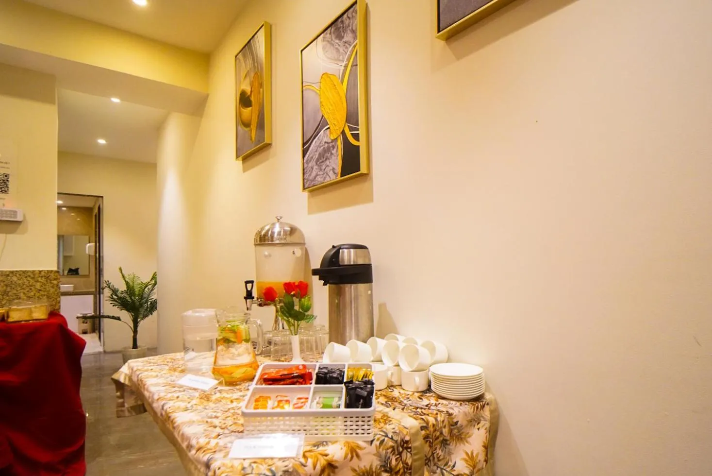 Coffee/tea facilities in Hotel Flora