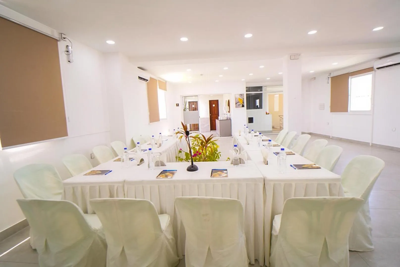 Meeting/conference room in Hotel Flora