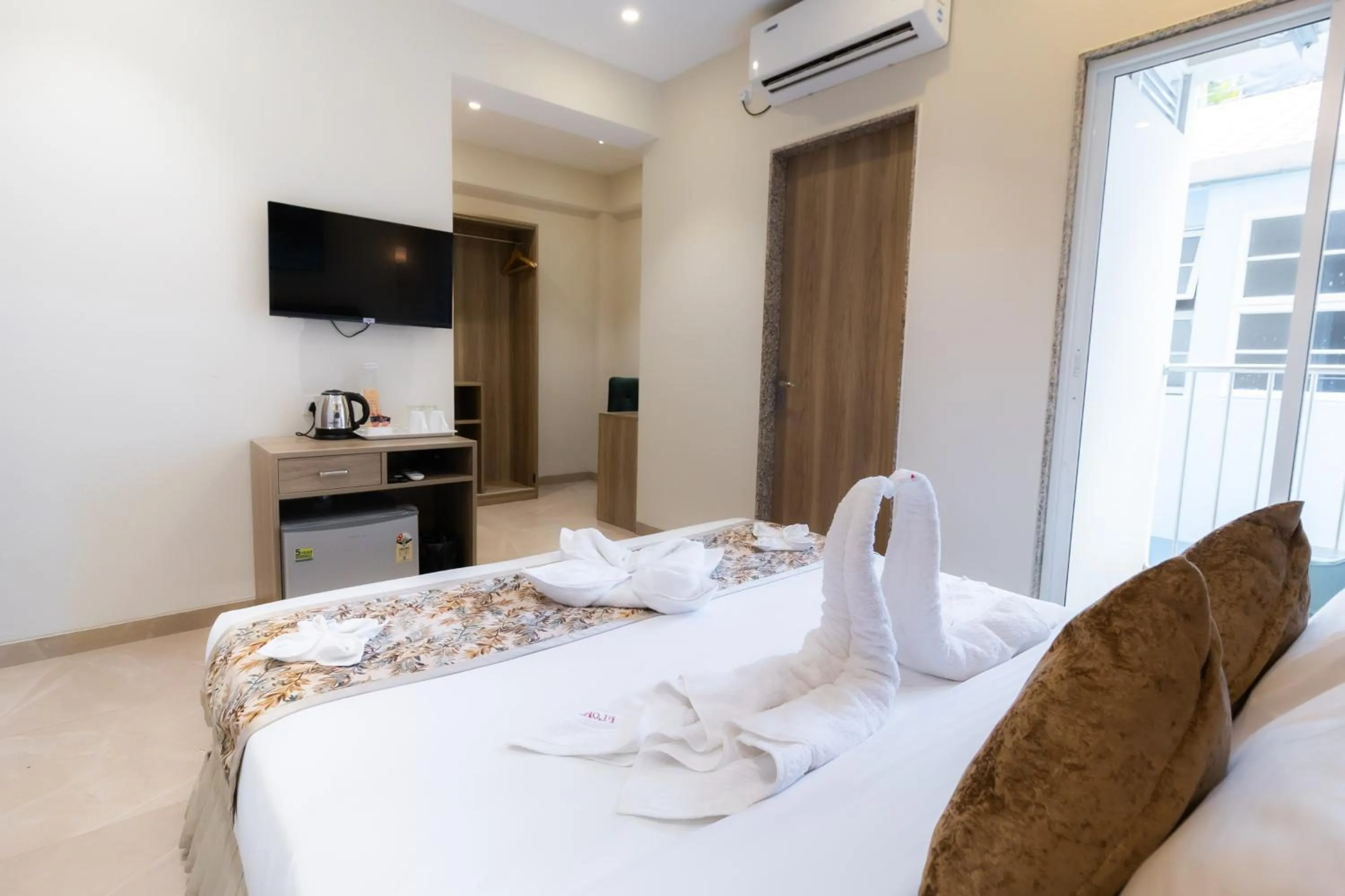 Bedroom, Bed in Hotel Flora