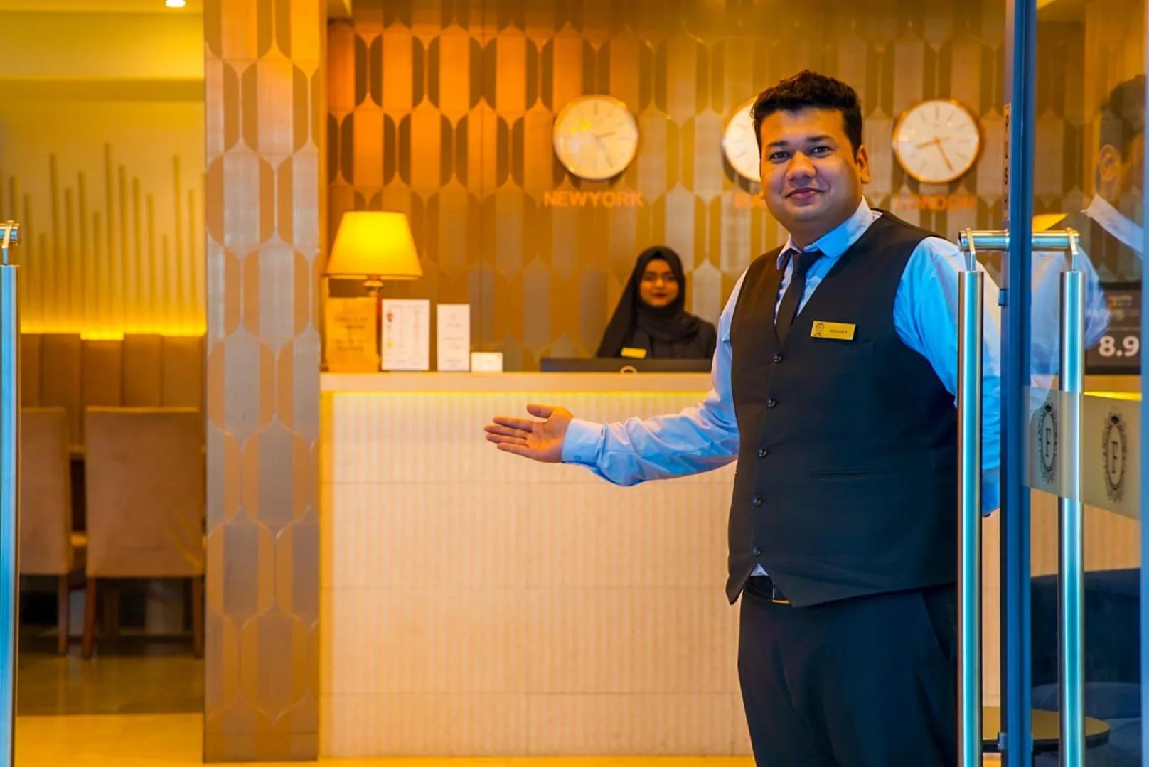 Facade/entrance in Hotel Flora