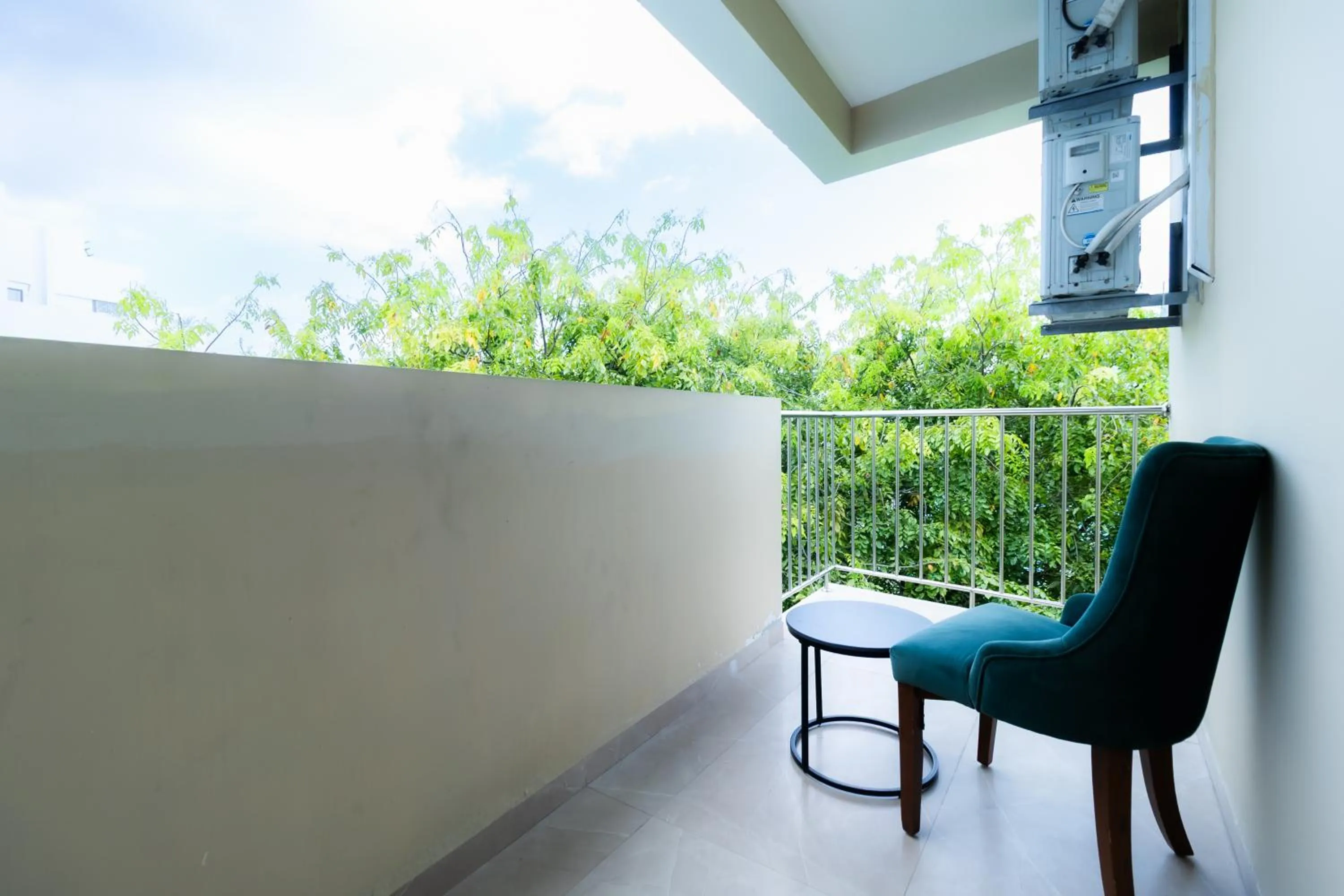 TV and multimedia in Hotel Flora