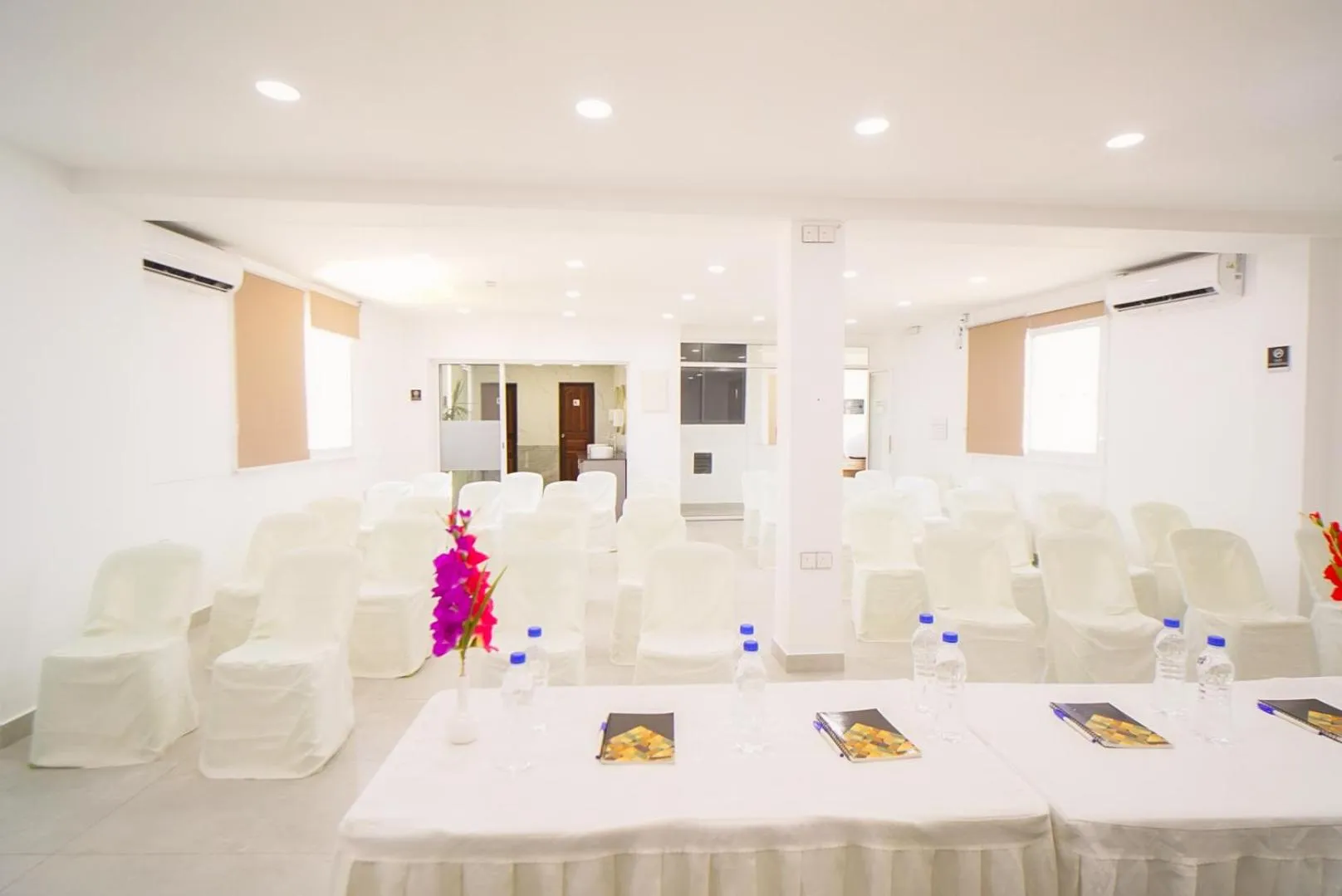 Meeting/conference room in Hotel Flora