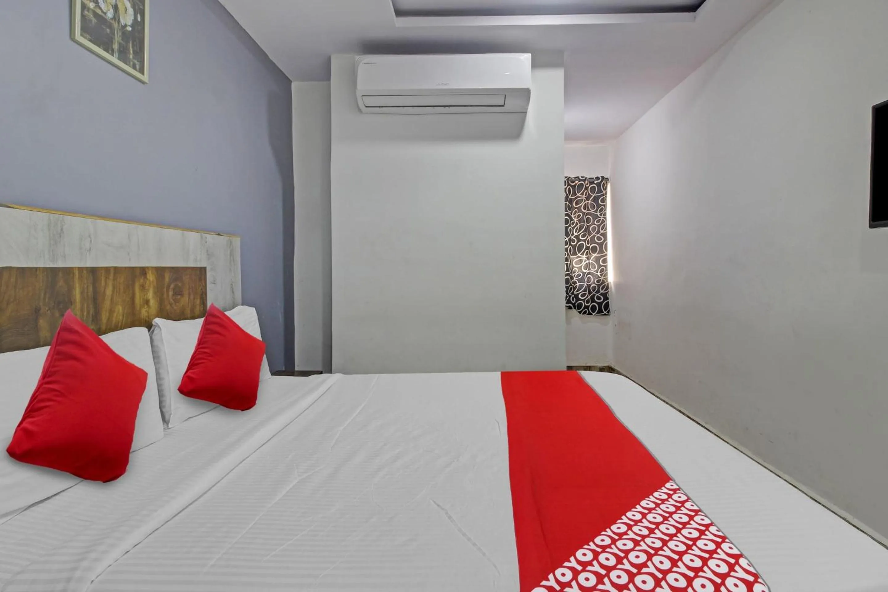 Bedroom, Bed in Hotel O Sri Sai Regency