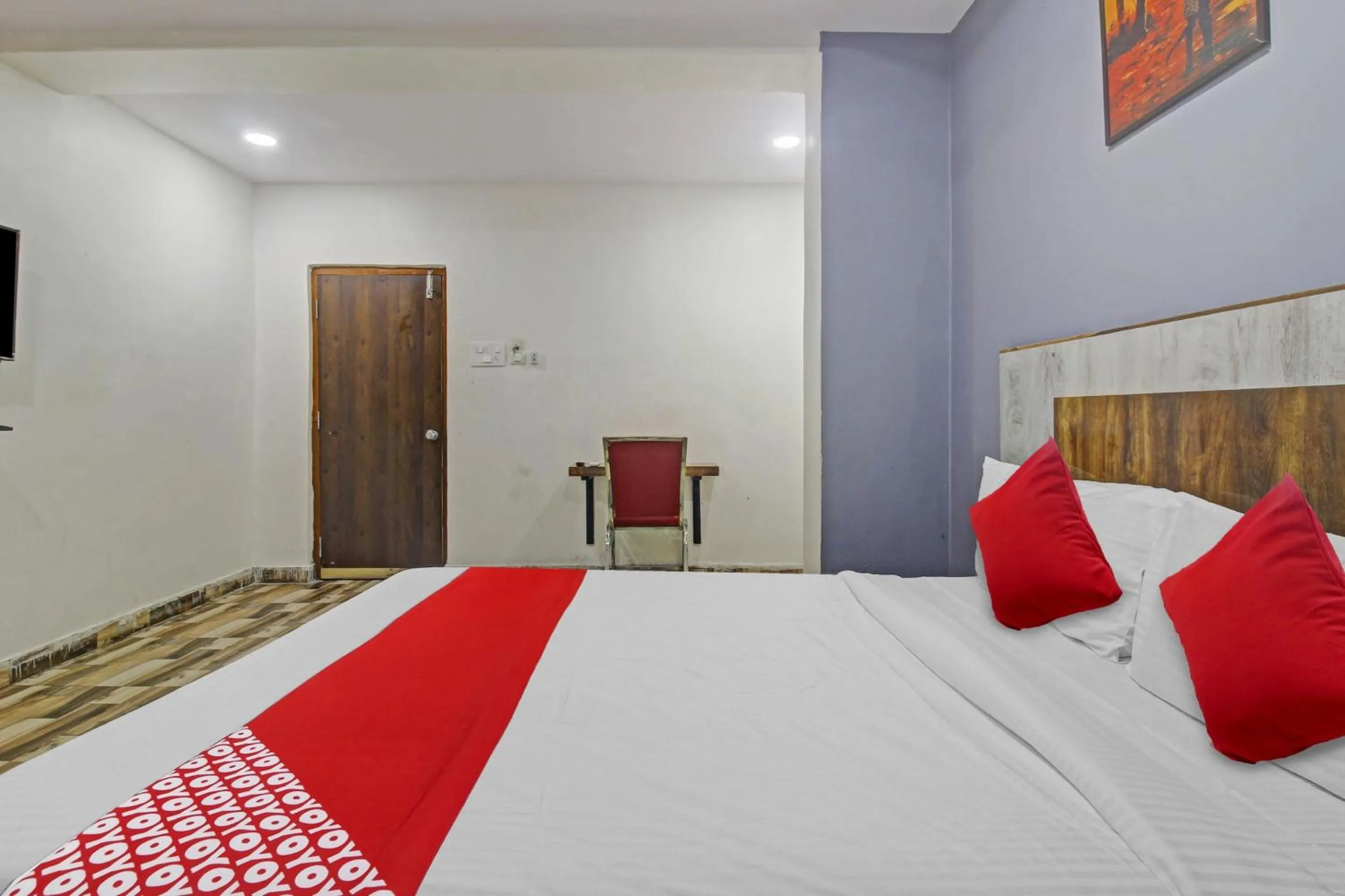 Bedroom, Bed in Hotel O Sri Sai Regency