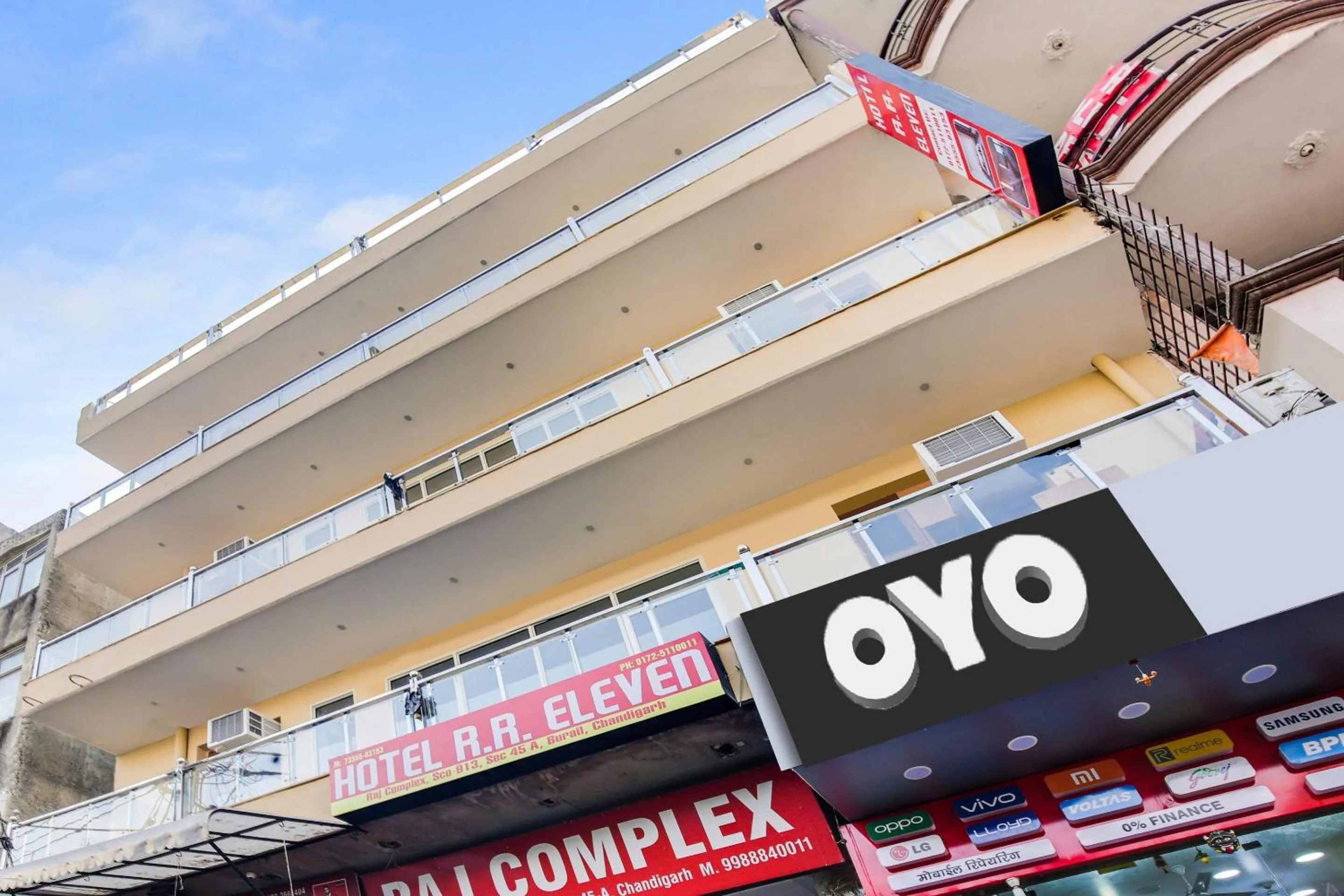 Facade/entrance in Collection O Hotel RR Eleven