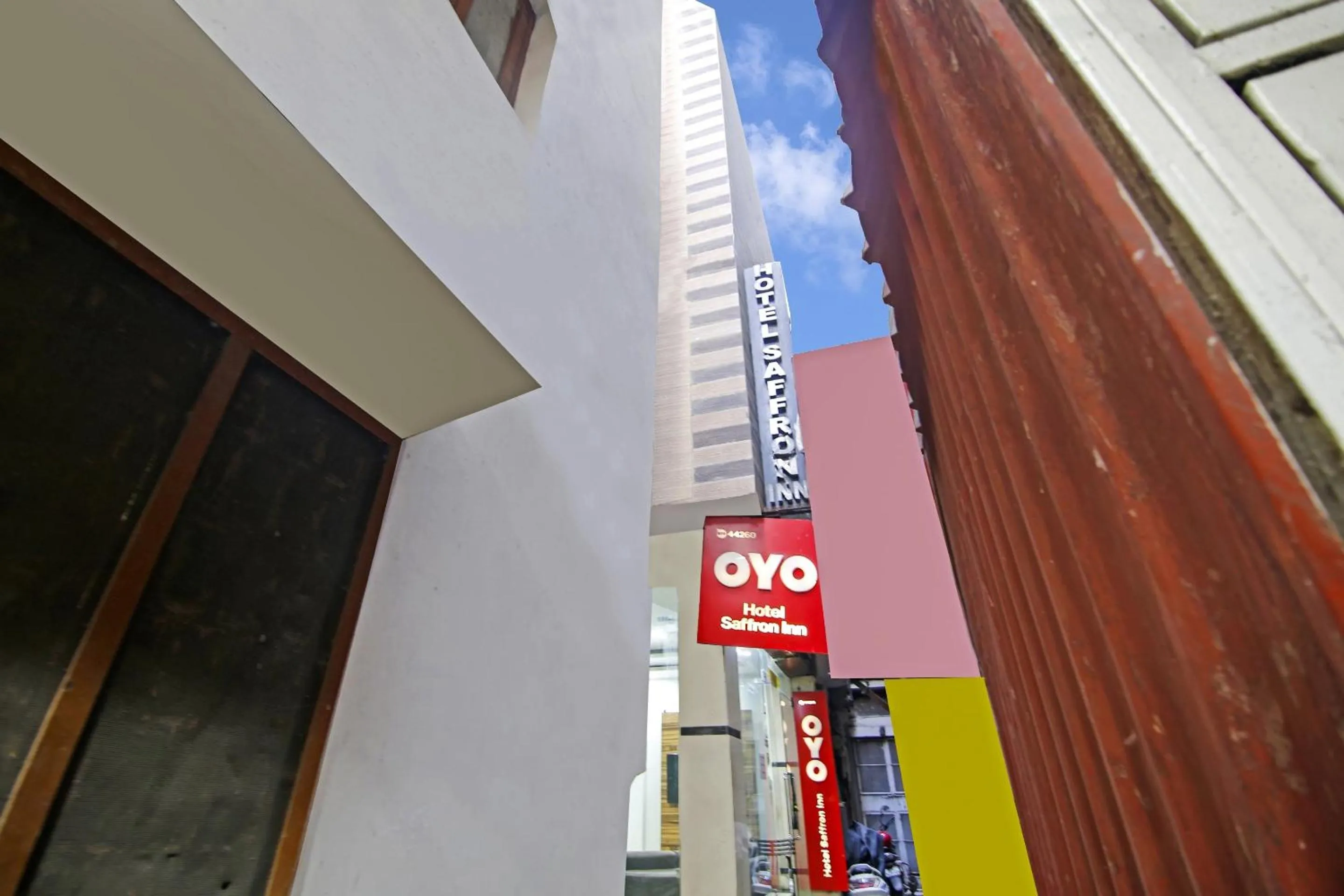 Facade/entrance in Hotel O Saffron Inn