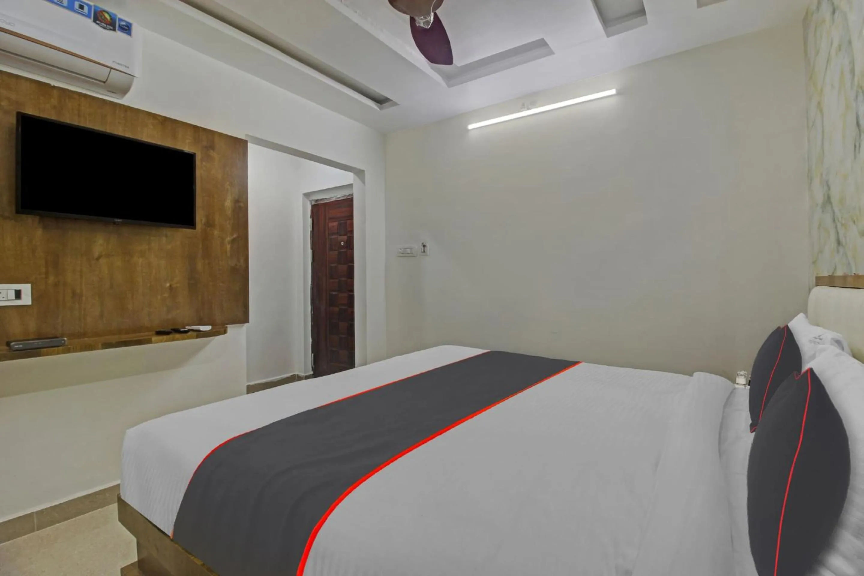 Bedroom, Bed in Collection O Vinayaka Luxury Stays