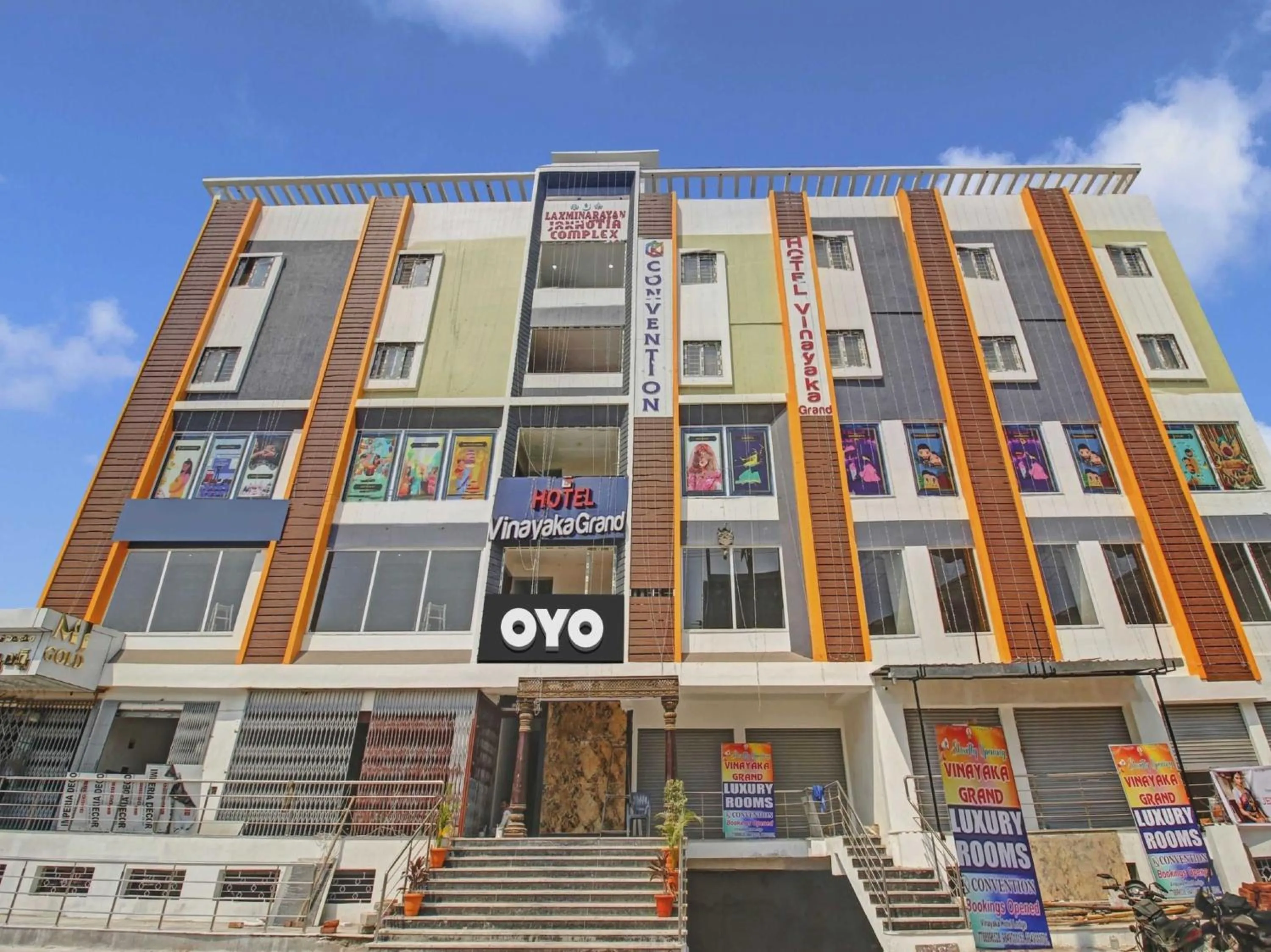 Facade/entrance in Collection O Vinayaka Luxury Stays