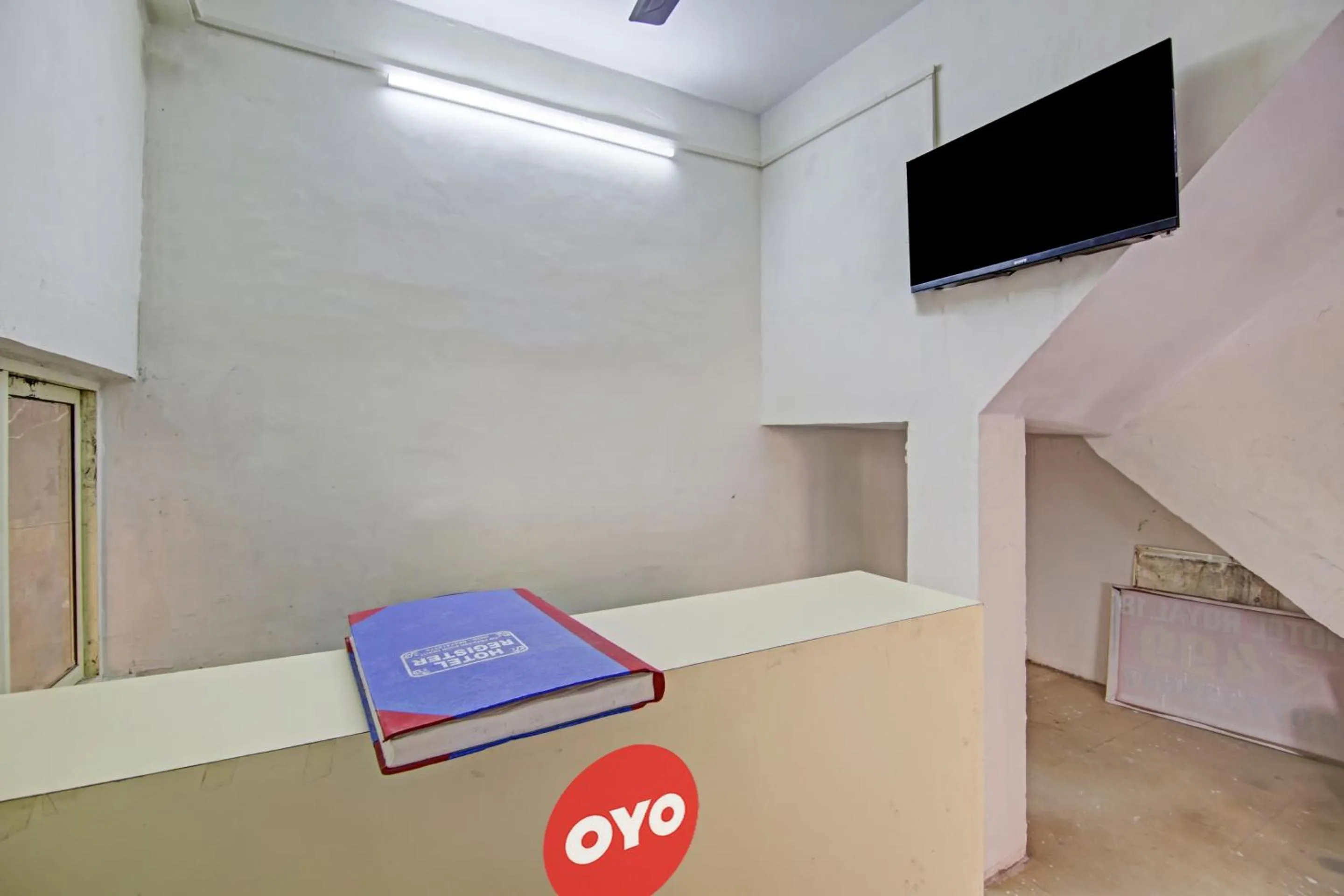 Lobby or reception in Hotel O Royal