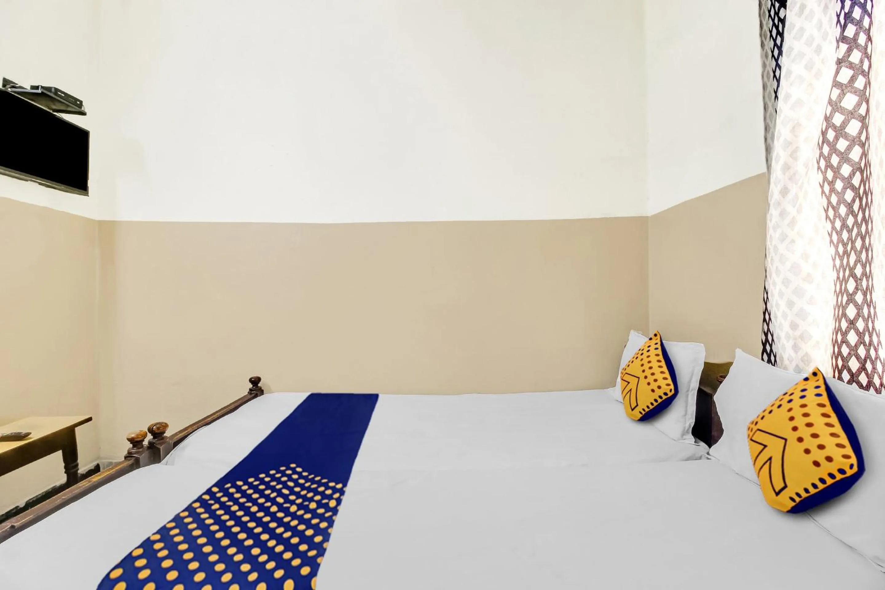 Bedroom, Bed in Hotel O Bhavani Rest Rooms