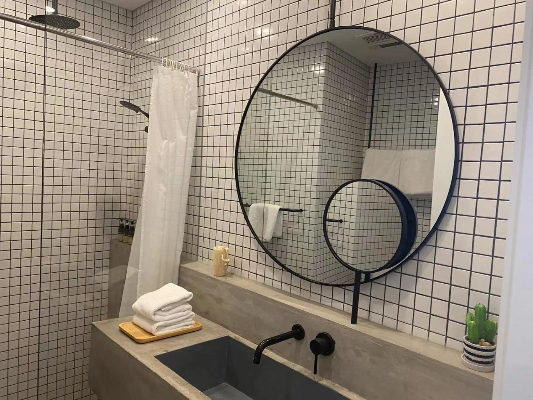Bathroom in base-Shanghai Pusan Serviced Apartment